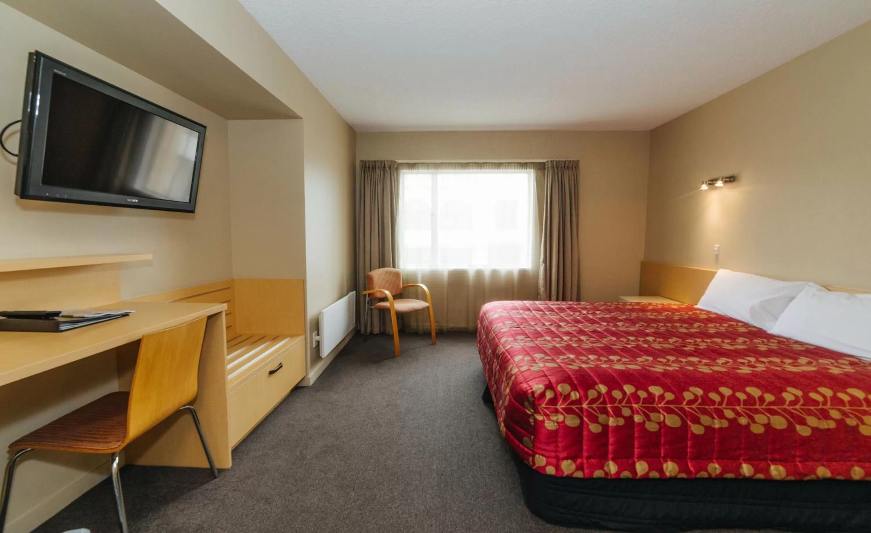 Bedroom, Bed in Brydone Hotel Oamaru