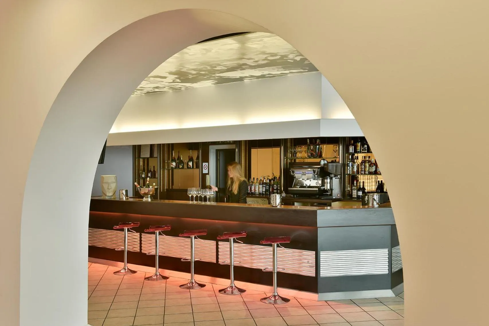 Lounge or bar in Hôtel Arles Plaza