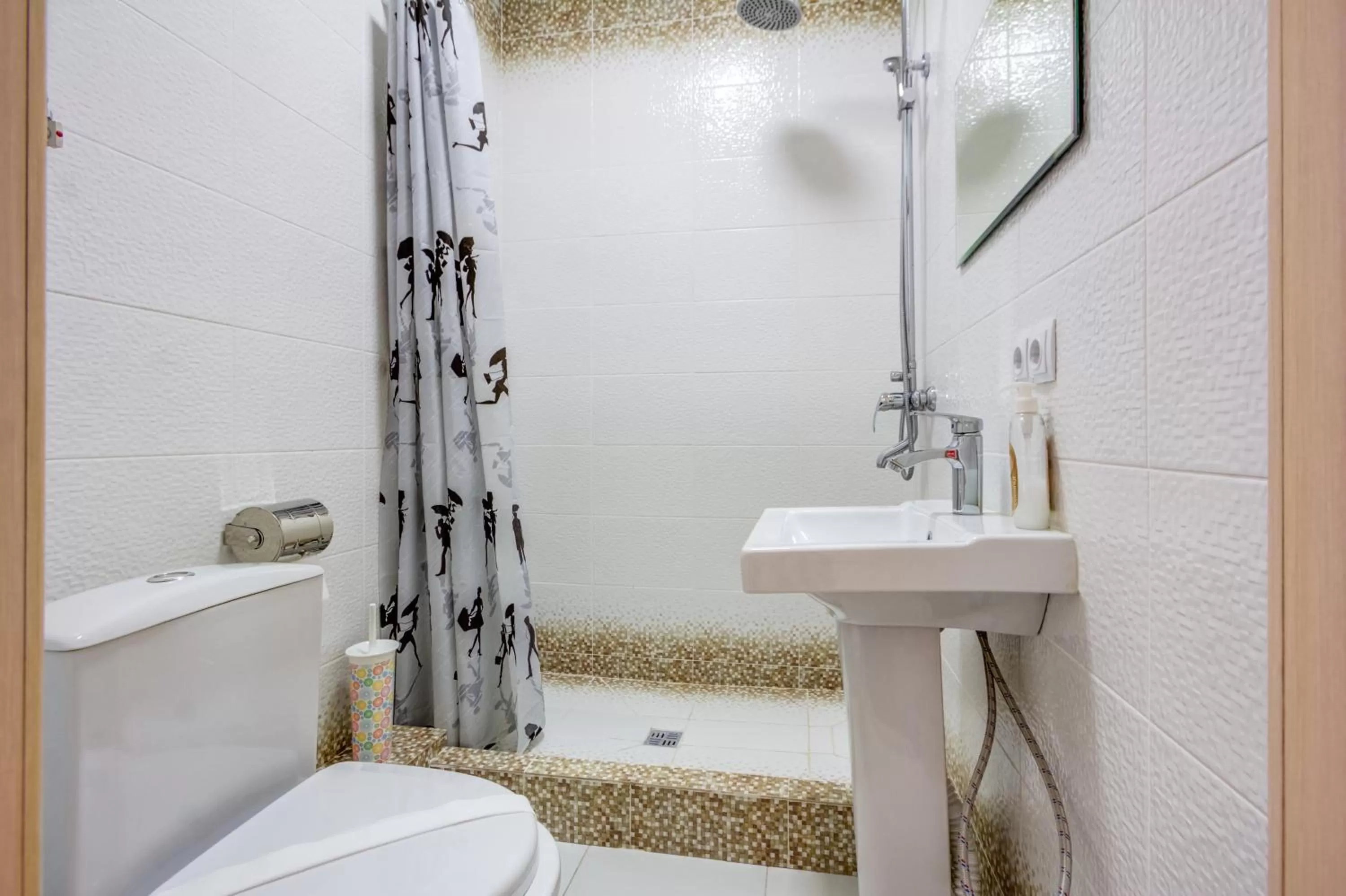 Bathroom in WHITE HOTEL & HOSTEL