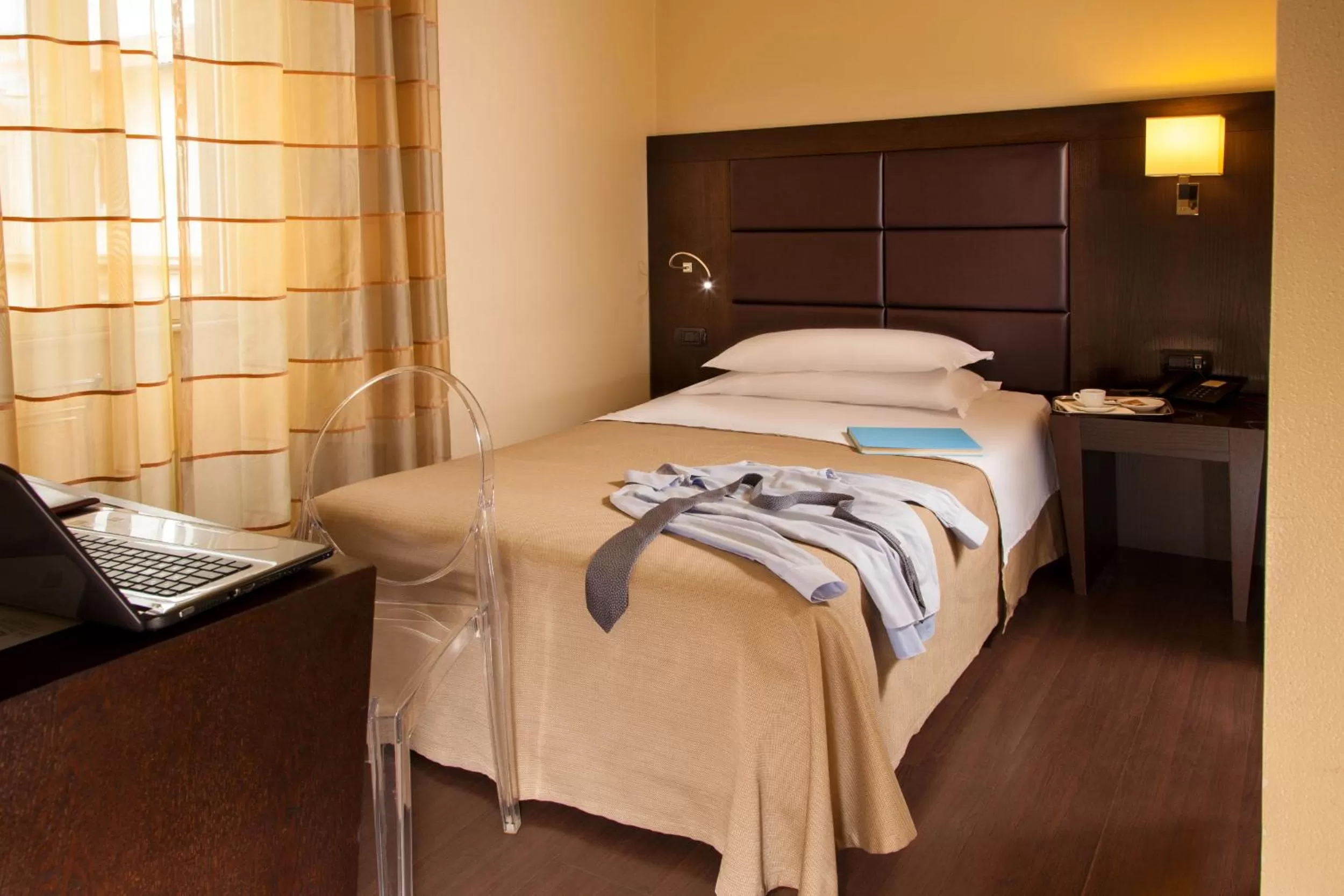 Photo of the whole room, Bed in Hotel Buenos Aires