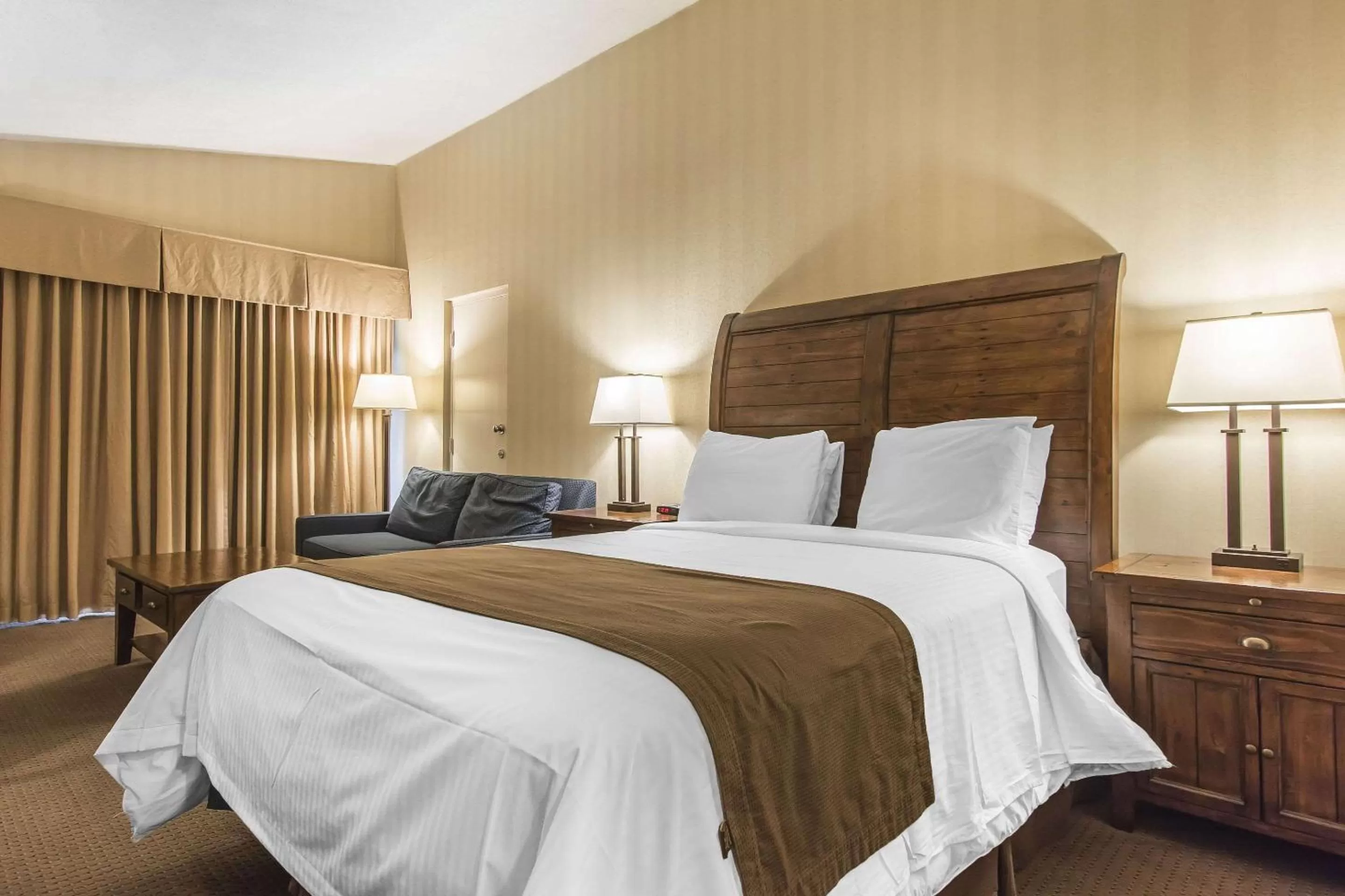 Queen Room - Non-Smoking in Hidden Valley Resort, an Ascend Collection Resort