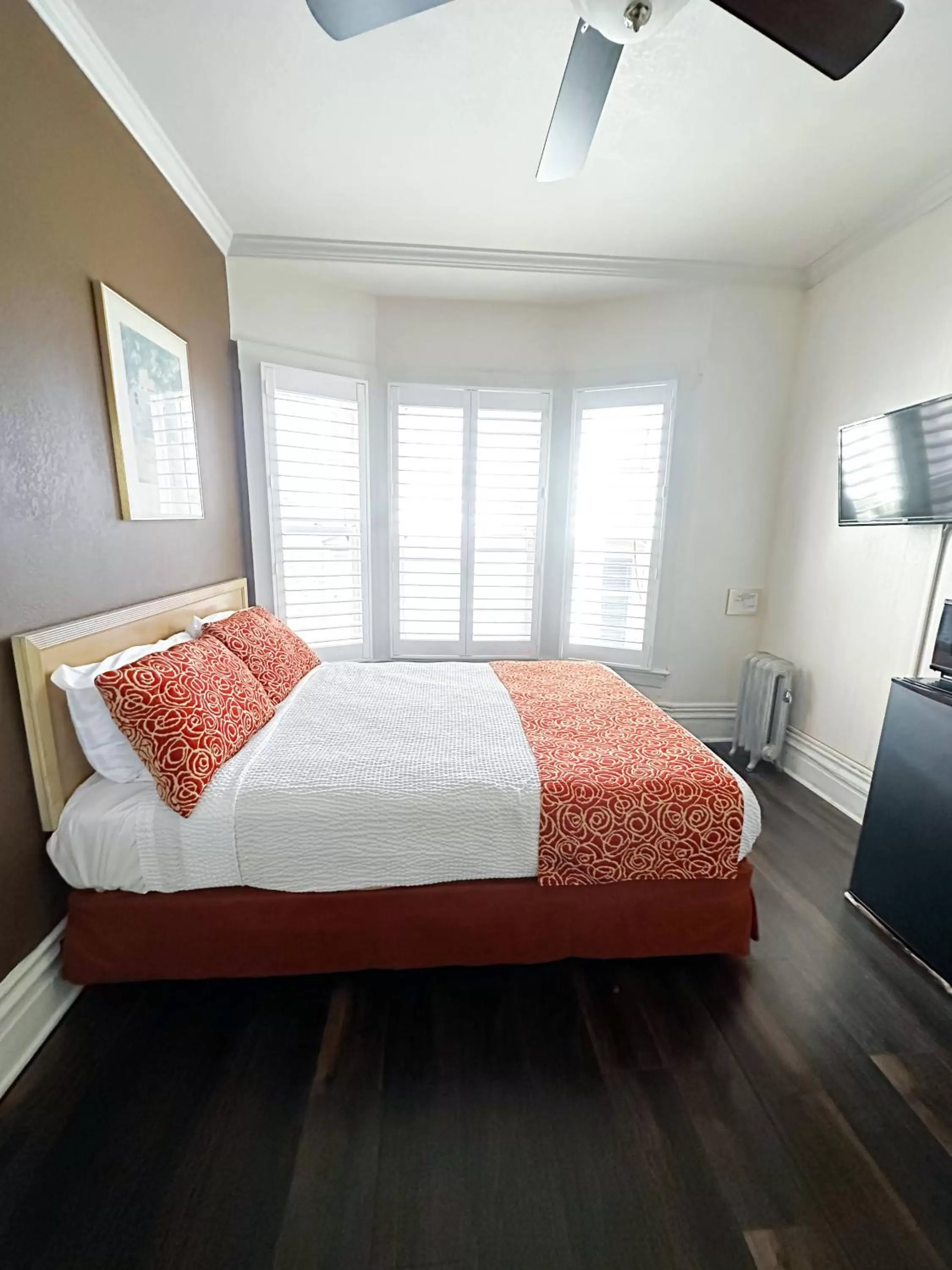 Standard Queen Room in Mithila Hotel