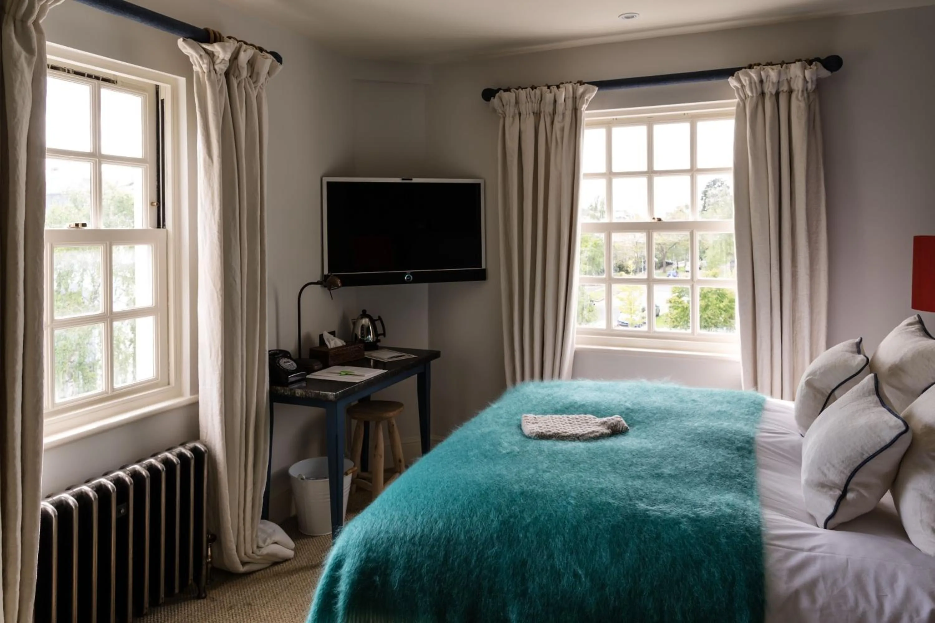 Bedroom, Bed in No38 The Park