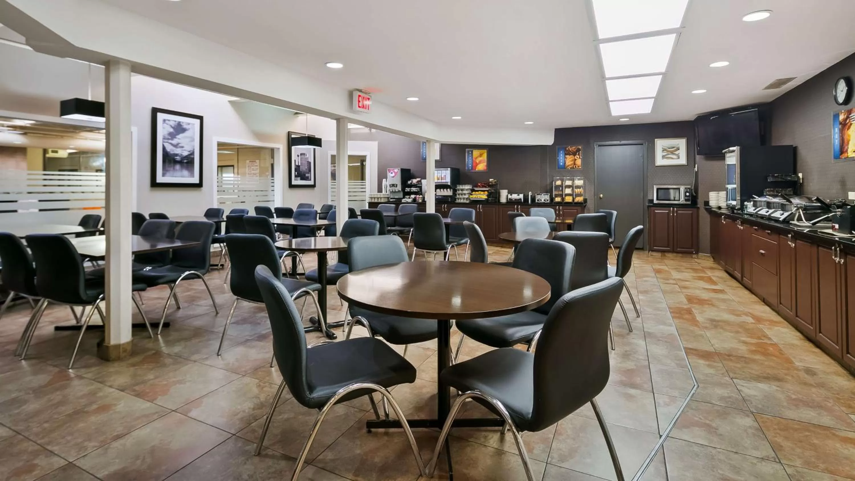 Restaurant/places to eat in Best Western Airport Inn