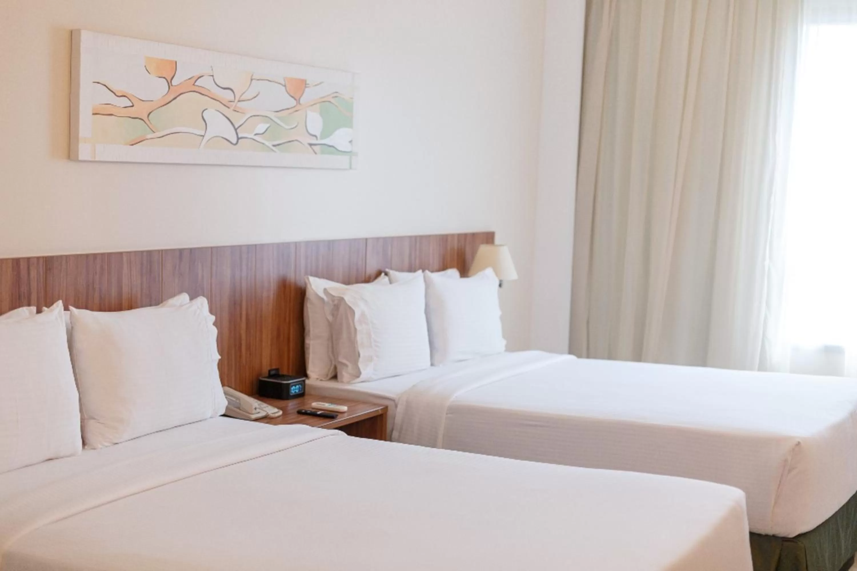 Photo of the whole room, Bed in Holiday Inn Manaus by IHG