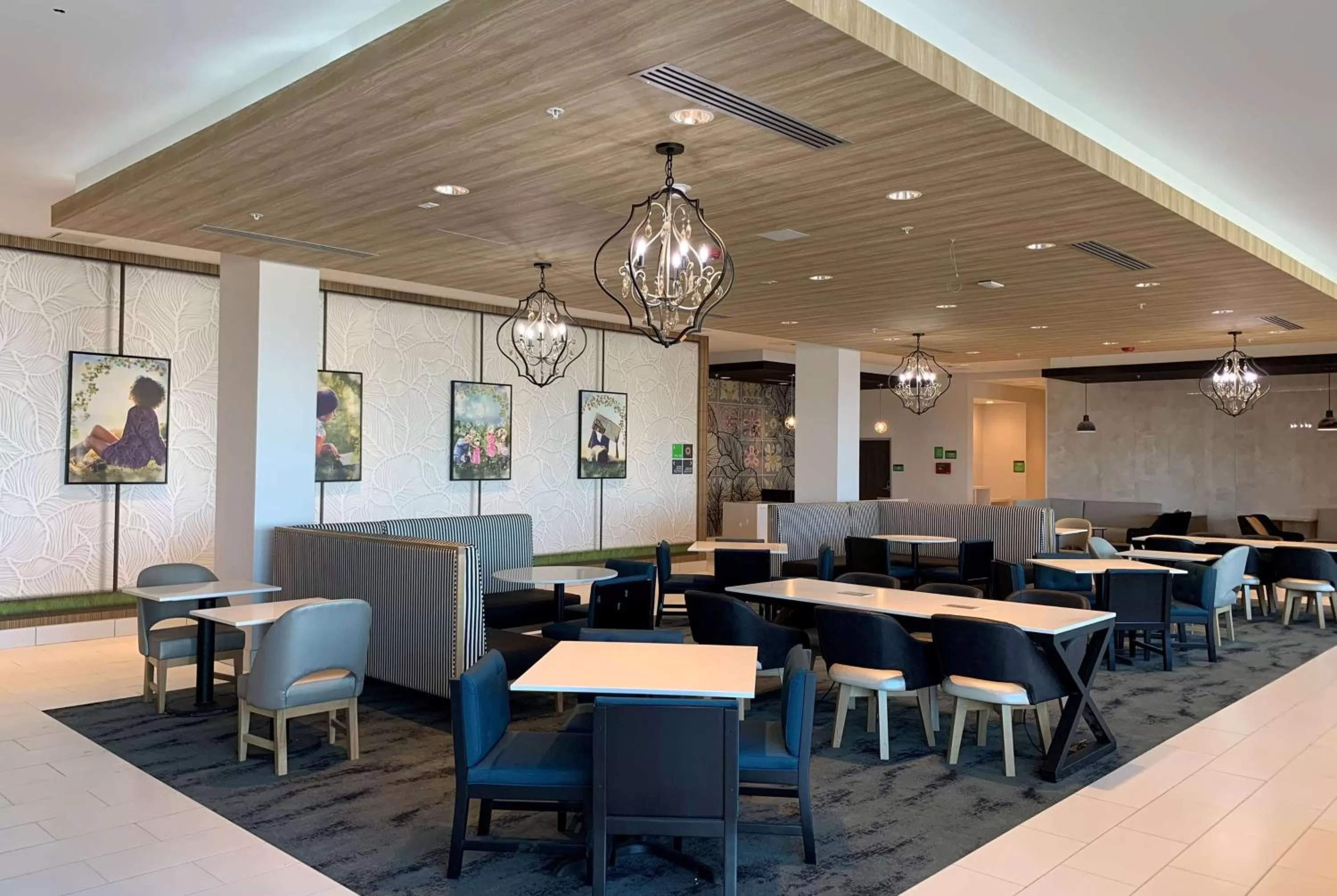 Lobby or reception in La Quinta Inn & Suites by Wyndham Maricopa Copper Sky