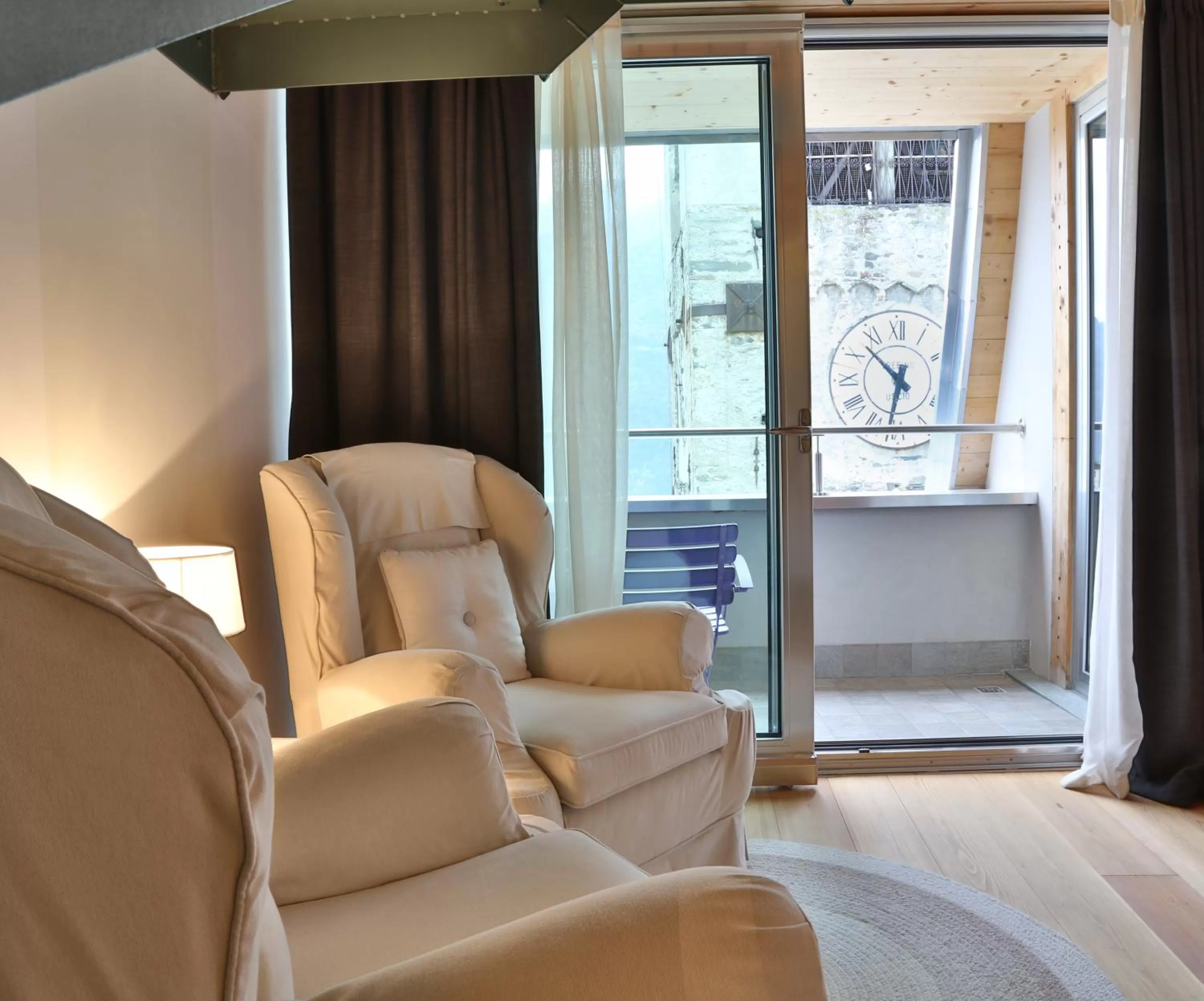 View (from property/room), Bed in Hotel Alla Posta