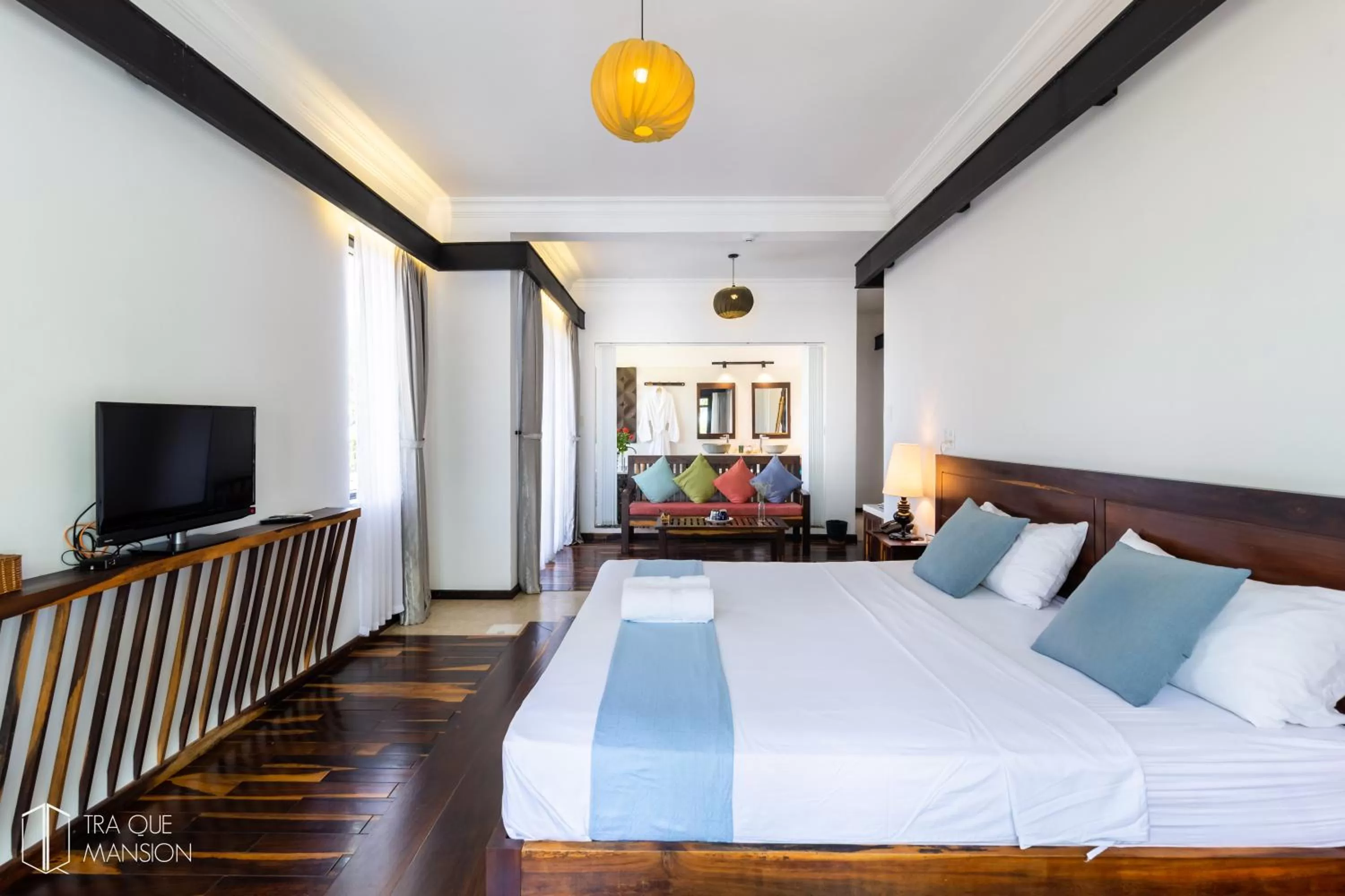 Photo of the whole room in Tra Que Mansion