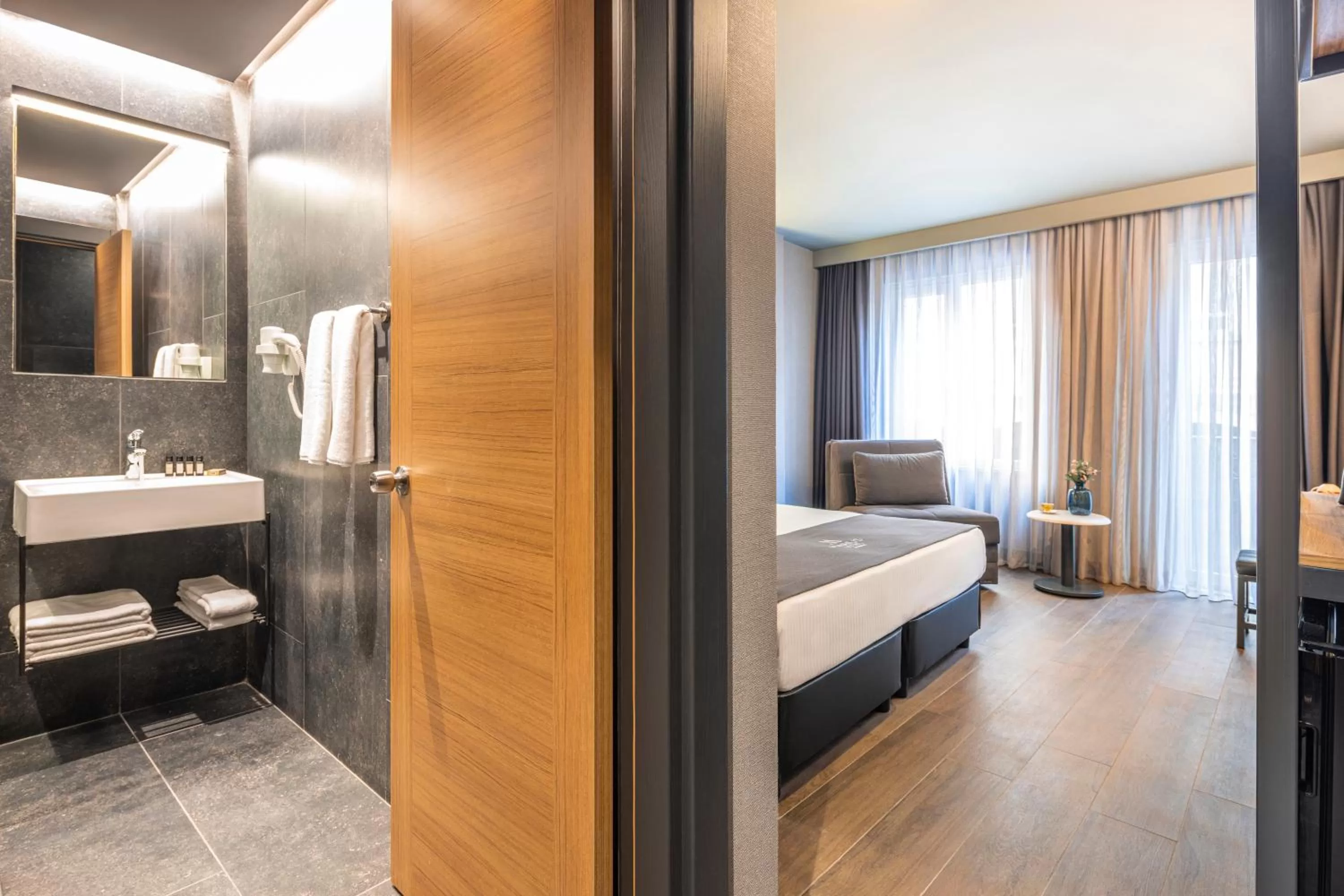 Massage, Bed in Marius Hotel