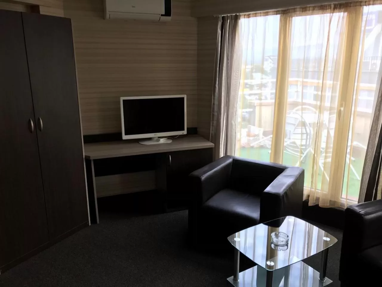 TV/Entertainment Center in Casa Blanca