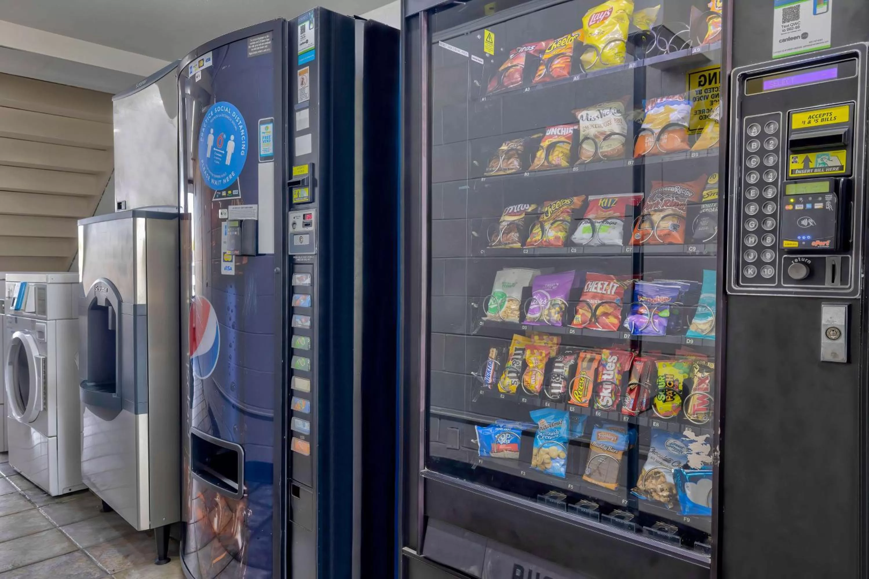 Property building in Motel 6-Hammond, IN - Chicago Area