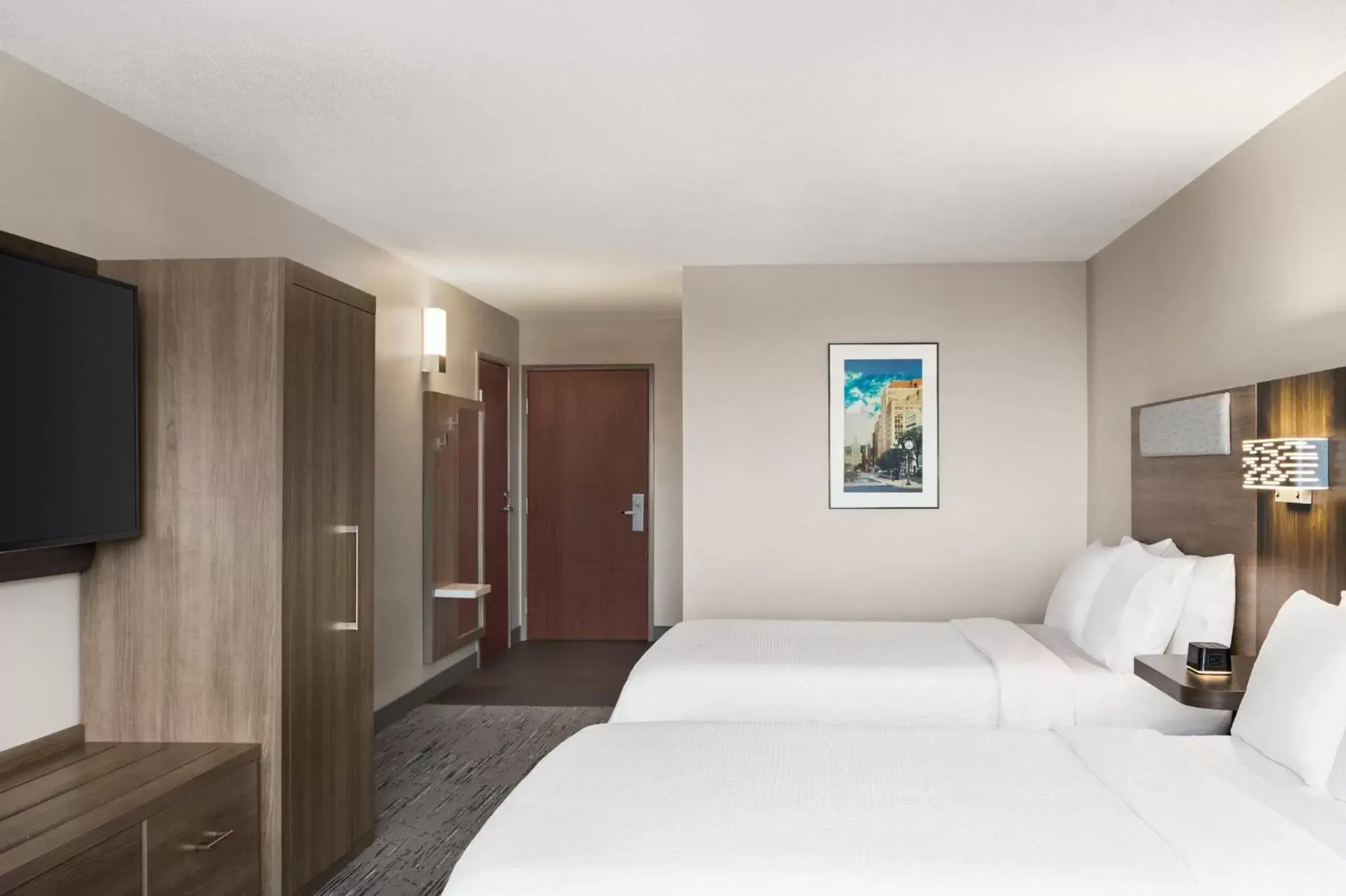 Queen Suite with Two Queen Beds in Holiday Inn Express & Suites East Greenbush Albany-Skyline by IHG Queen Suite with Two Queen Beds in Holiday Inn Express & Suites East Greenbush Albany-Skyline by IHG