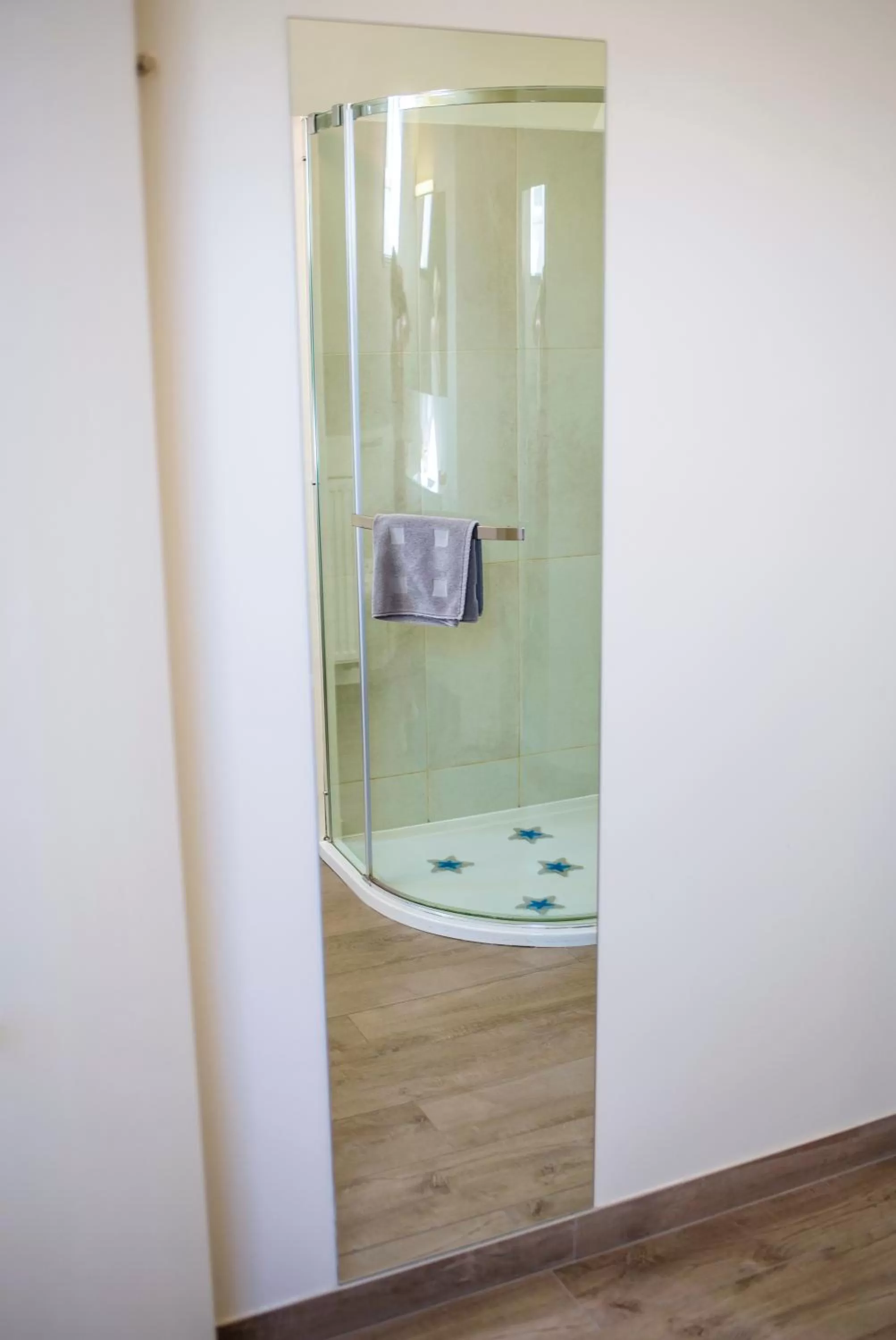 Shower, Bathroom in Aquarand