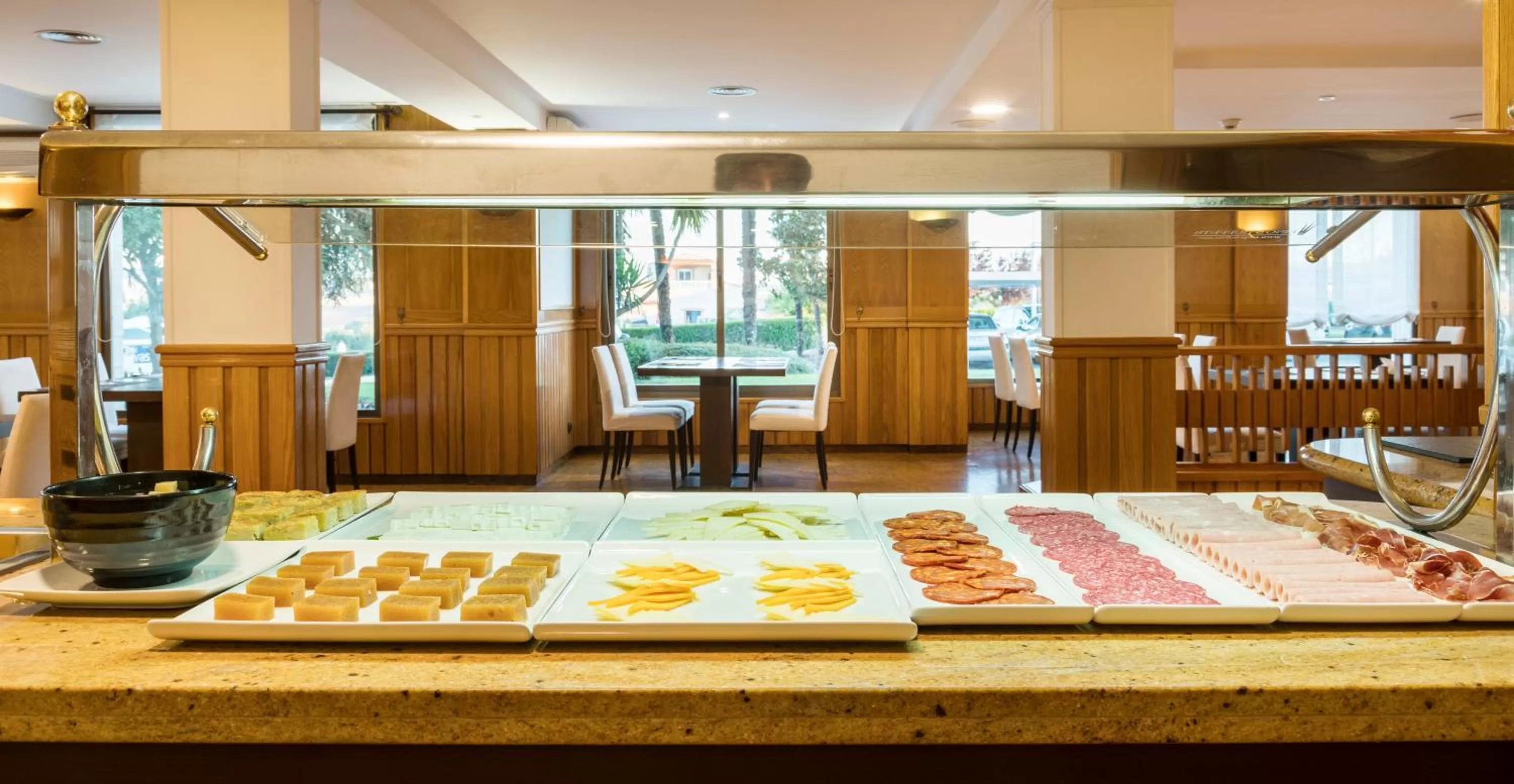 Buffet breakfast in Hotel Ilunion Las Lomas