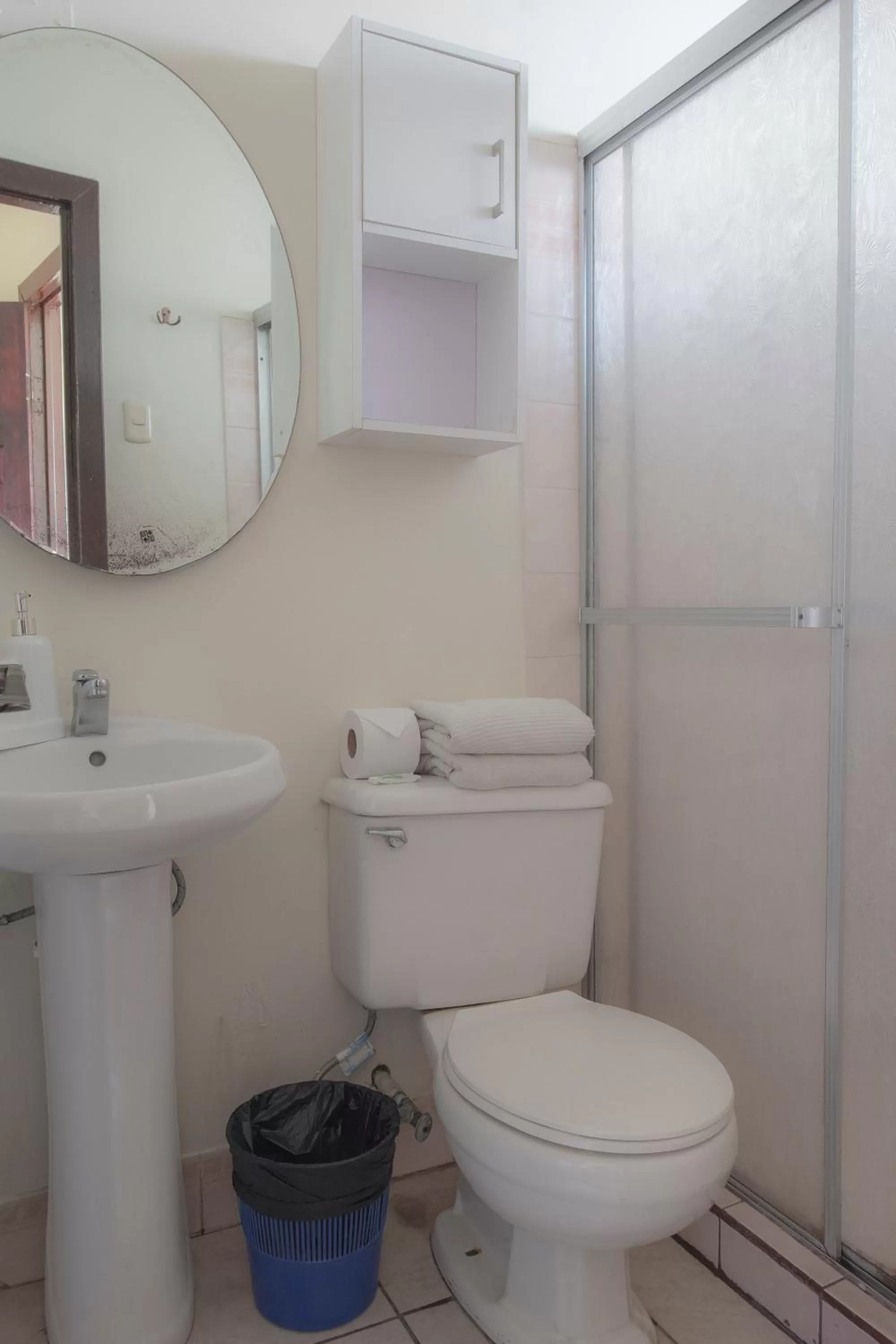 Bathroom in Hotel Sura