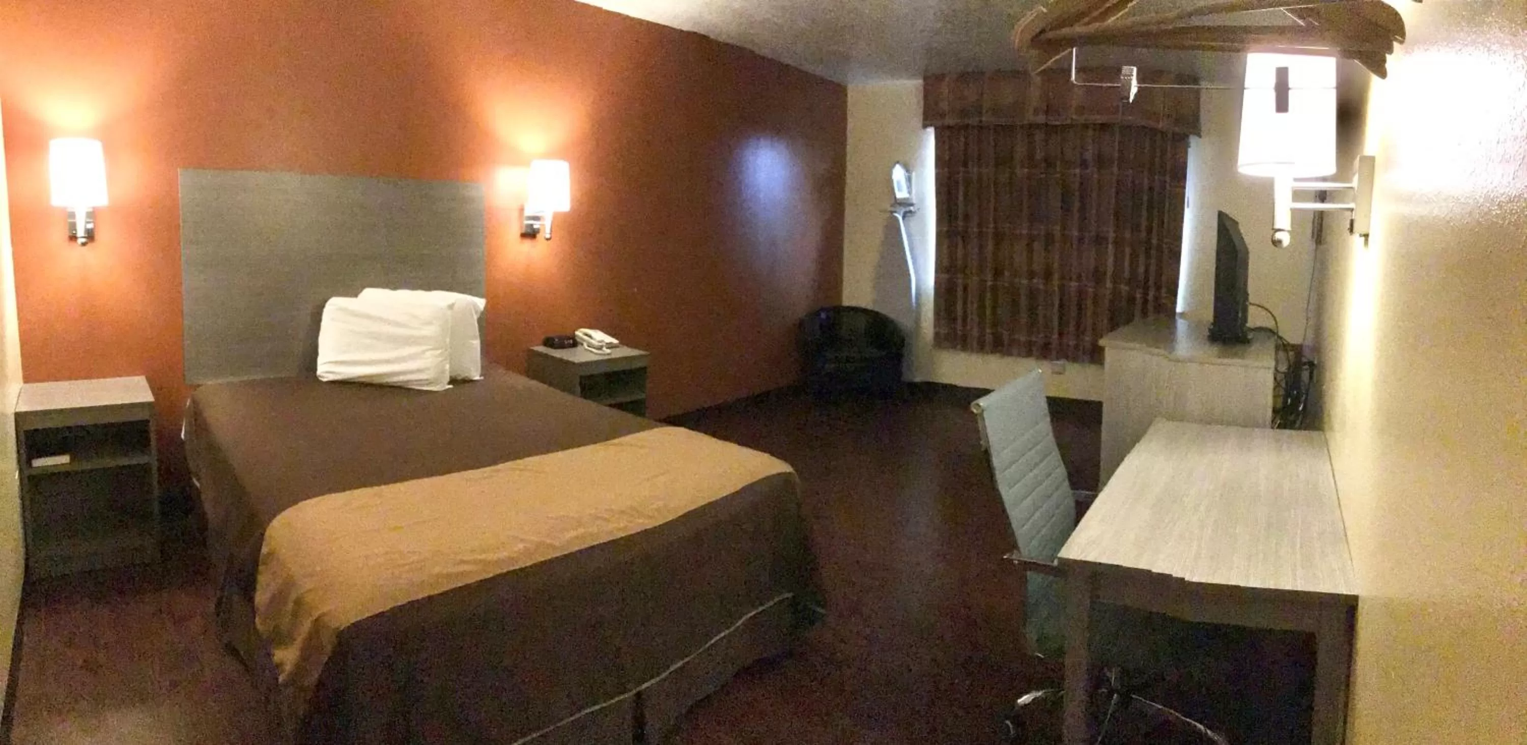 Bed in Rodeway Inn Moriarty