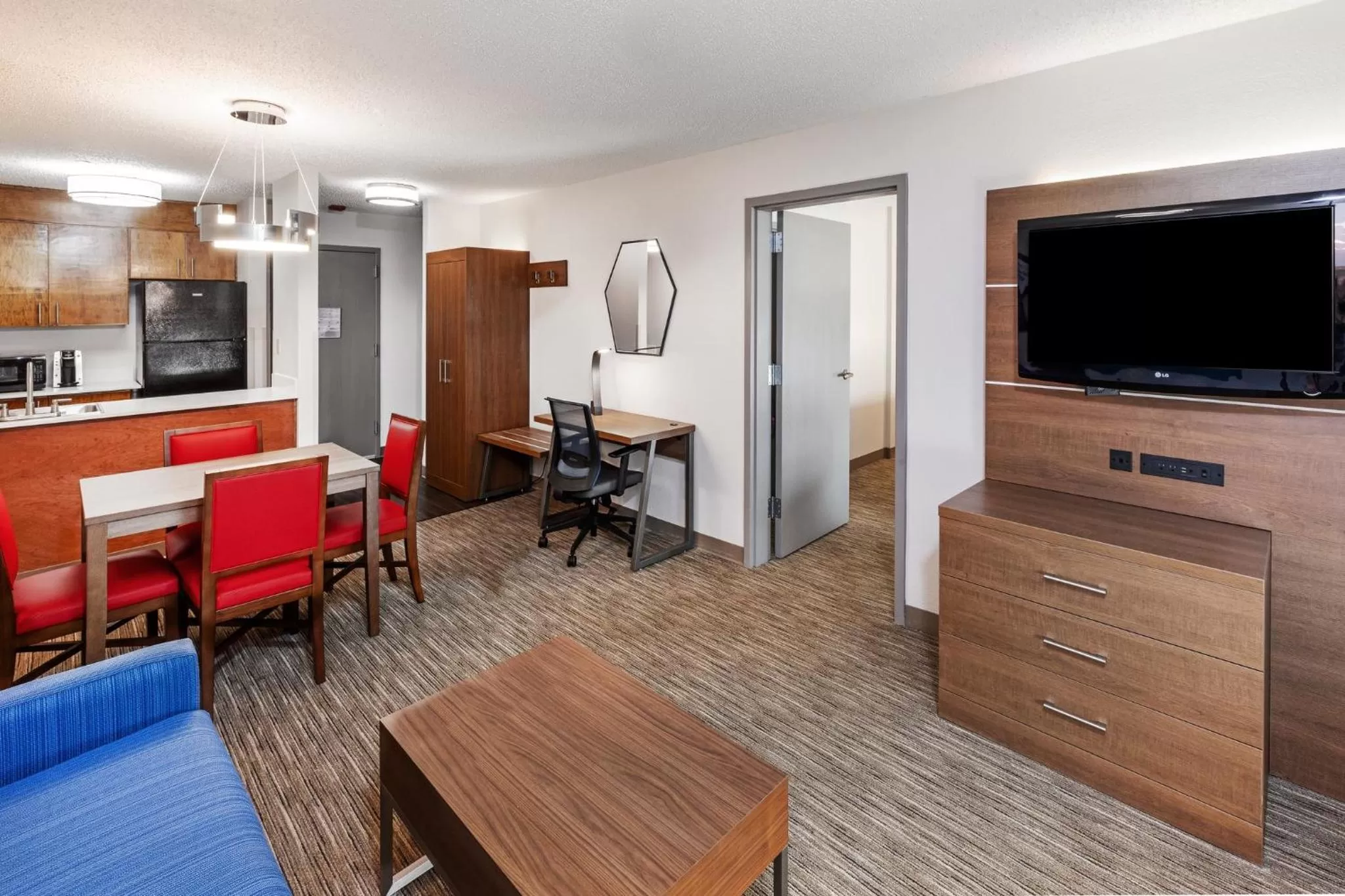 Bedroom in Holiday Inn Express & Suites Sulphur - Lake Charles by IHG