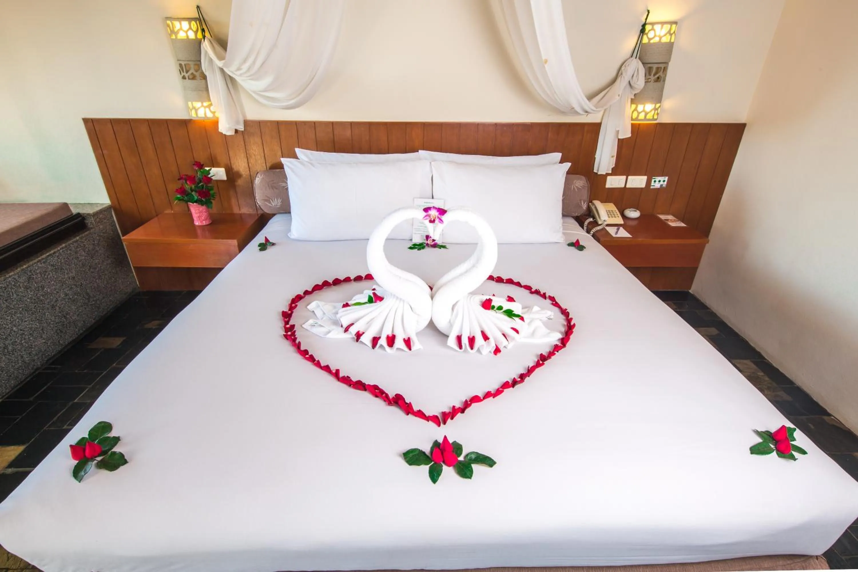 Bedroom, Bed in Karona Resort & Spa - SHA Extra Plus