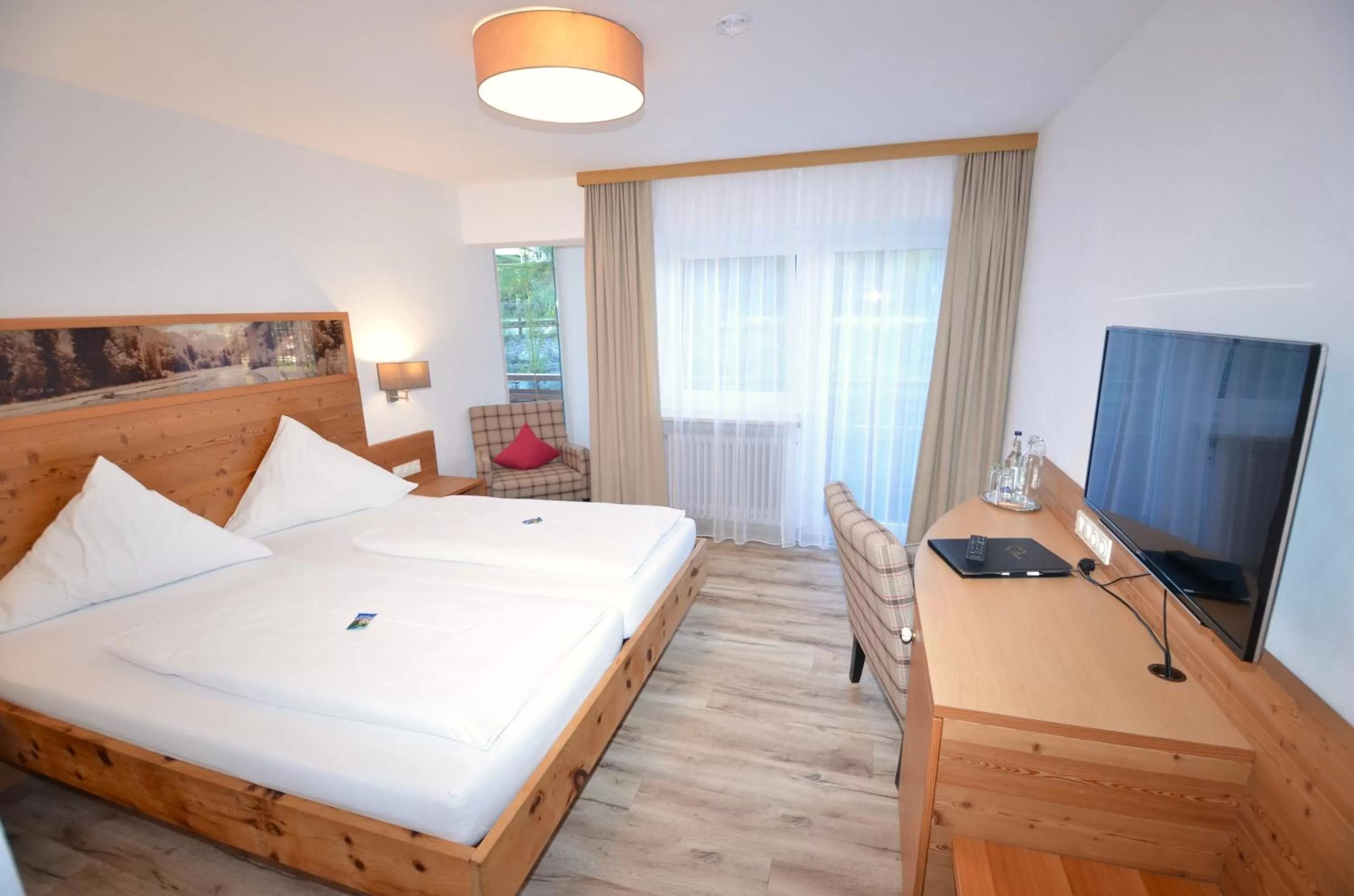 Photo of the whole room, Bed in Naturhotel Café Waldesruhe