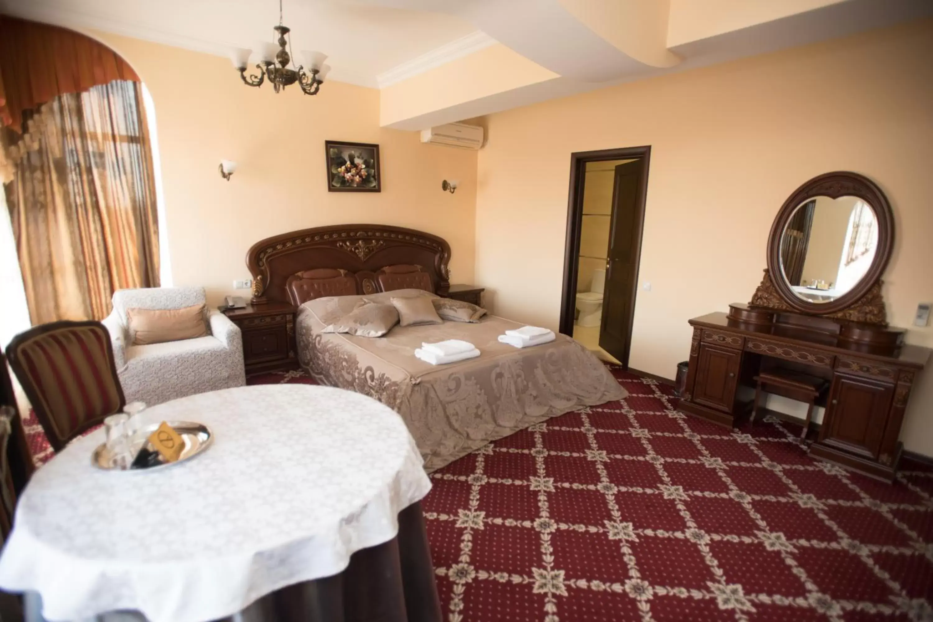 Suite with City View in Altin Palace Suite with City View in Altin Palace