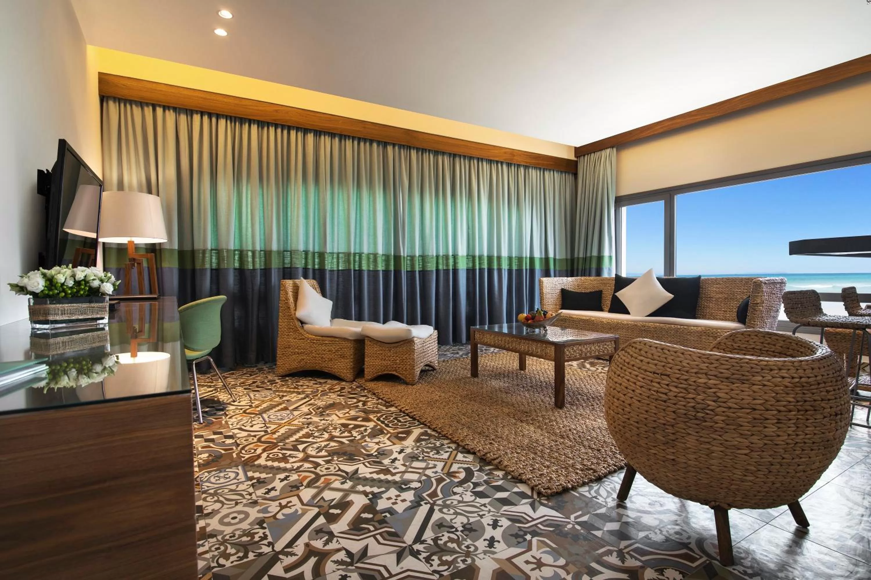 Living room, Seating Area in The Palms Beach Hotel & Spa