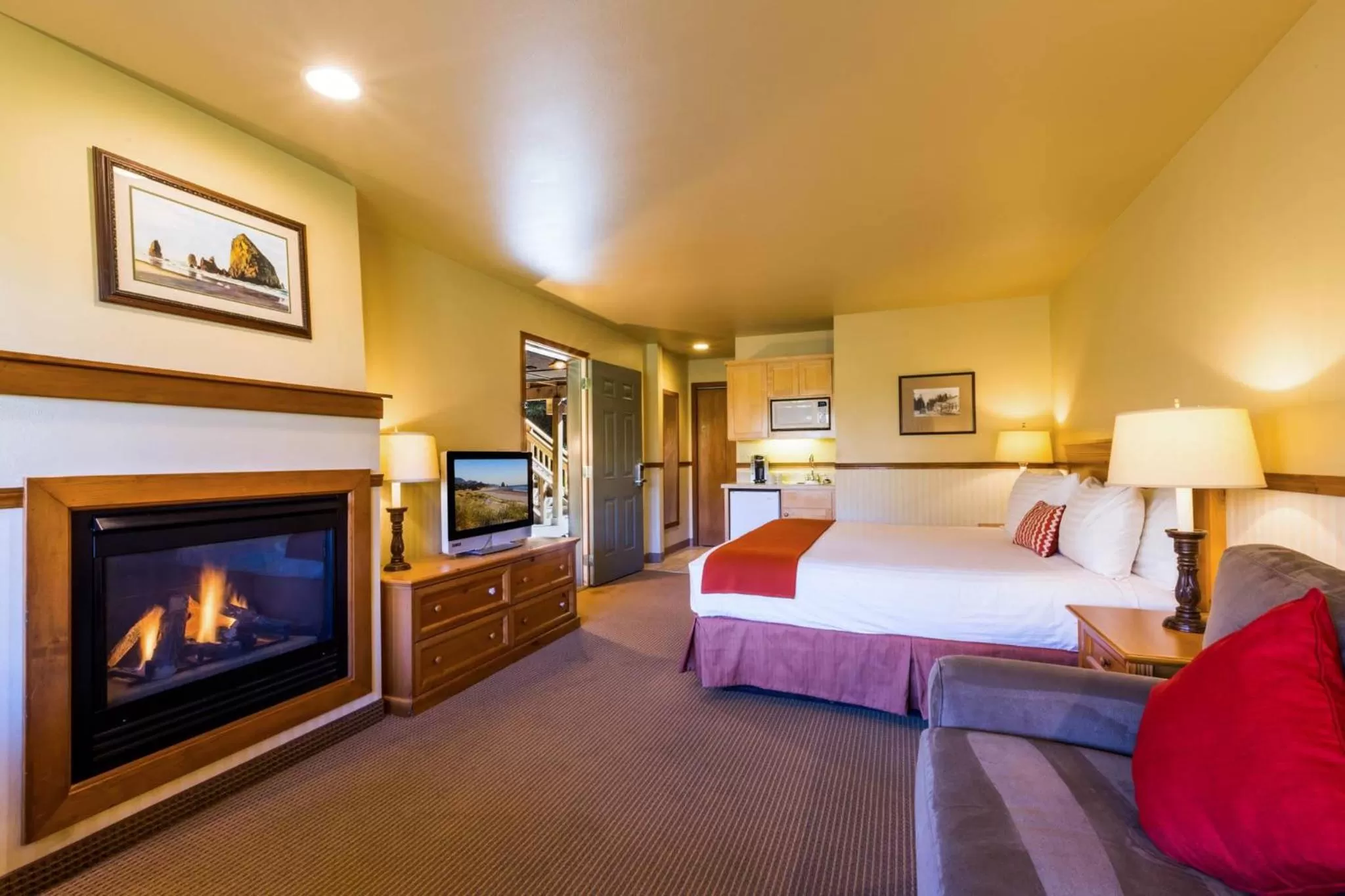 Bedroom in Inn at Cannon Beach