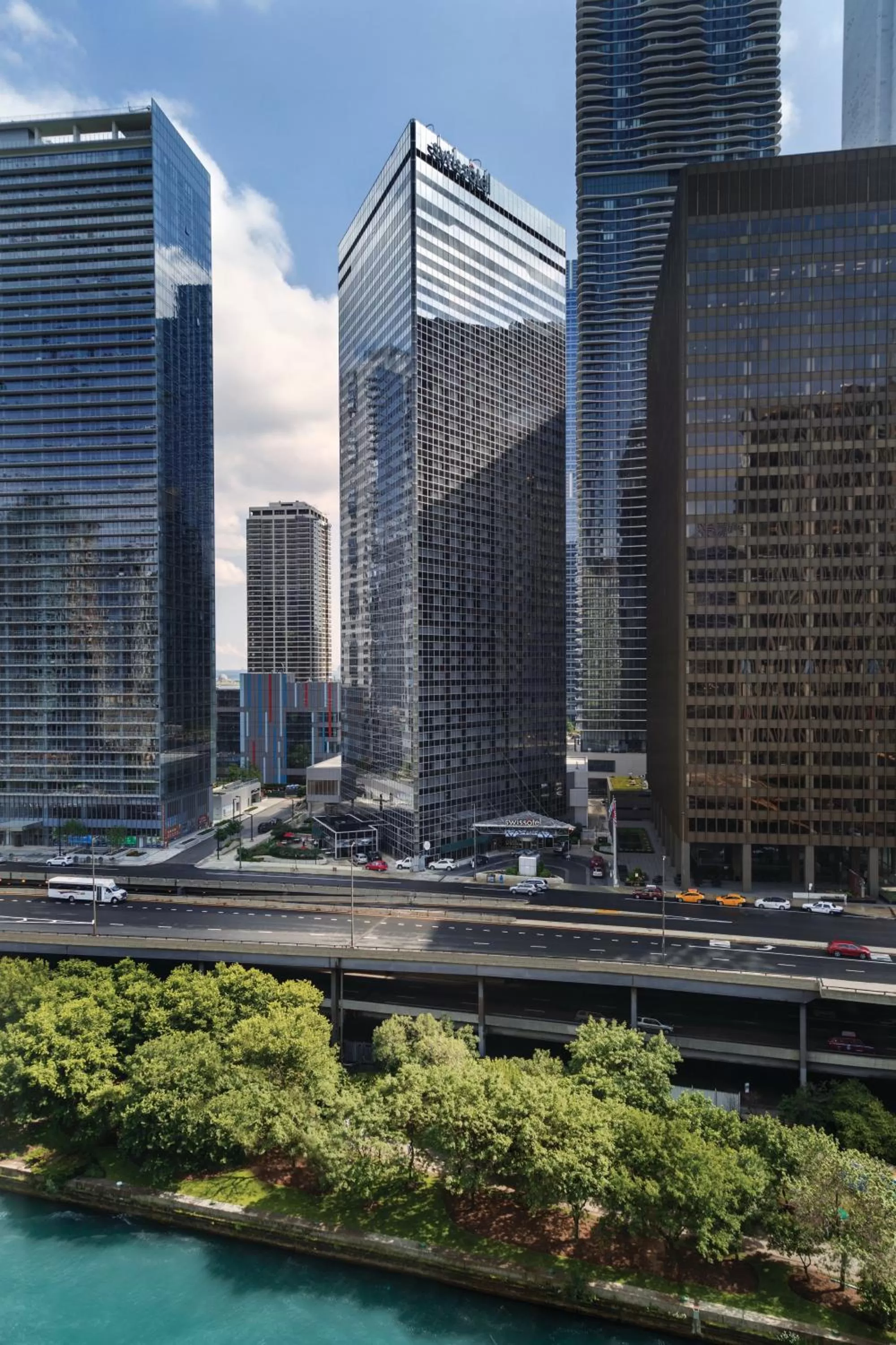 Property building in Swissotel Chicago
