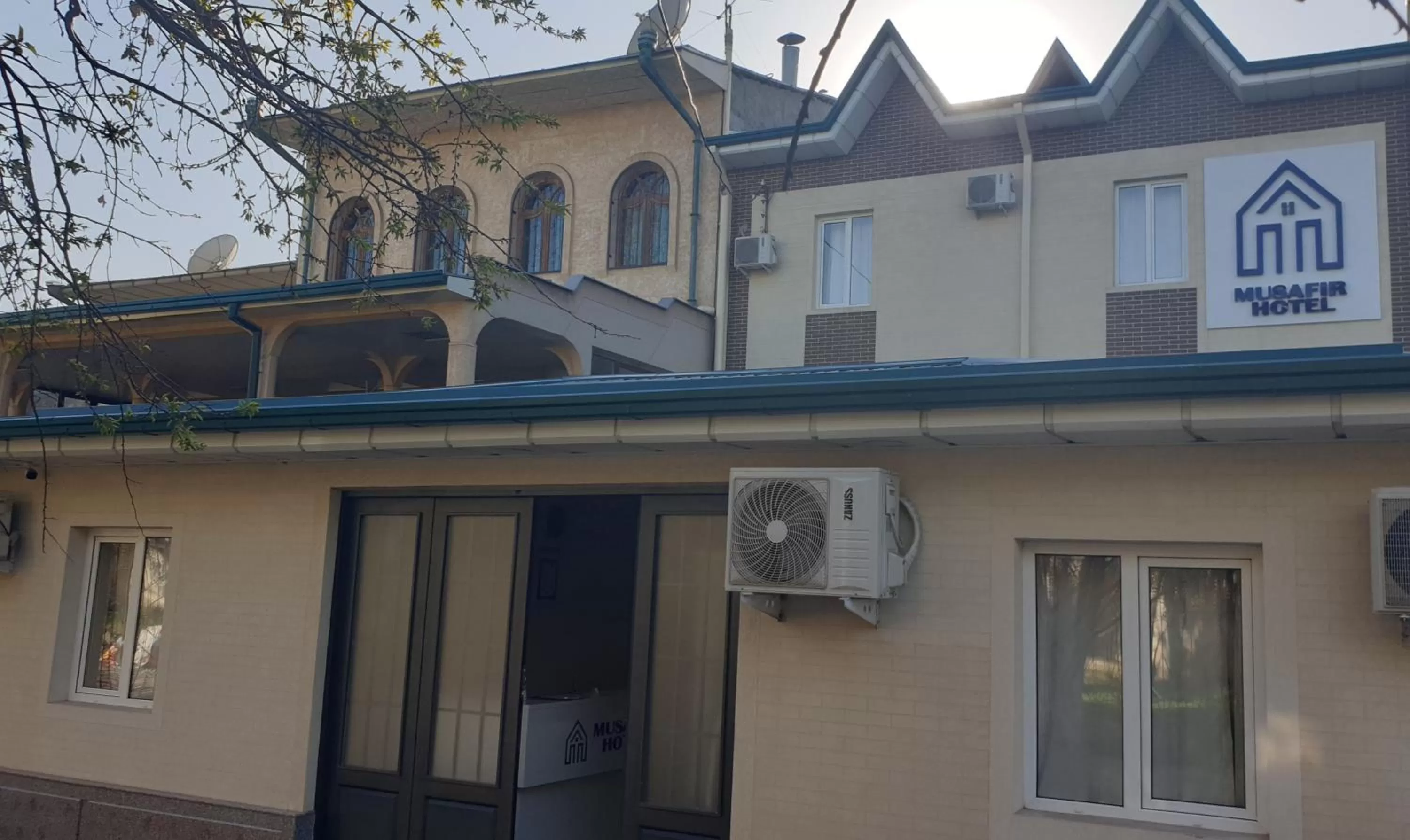 Property Building in Musafir Hotel