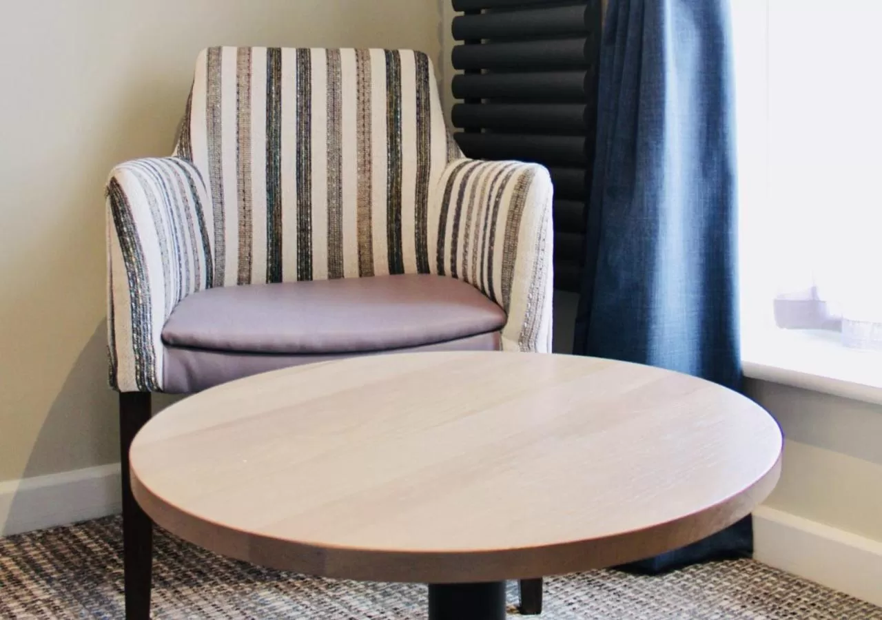 Bedroom, Seating Area in Rooms at Haslar Marina