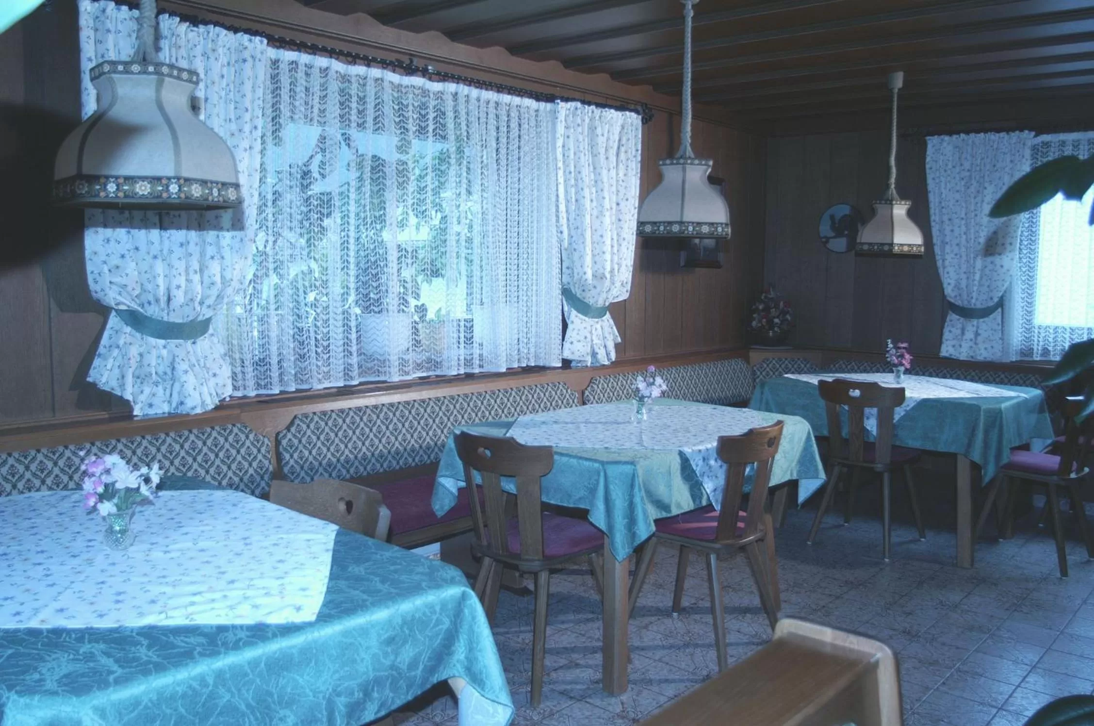 Communal lounge/ TV room, Restaurant/Places to Eat in Privatpension Gosaukammblick