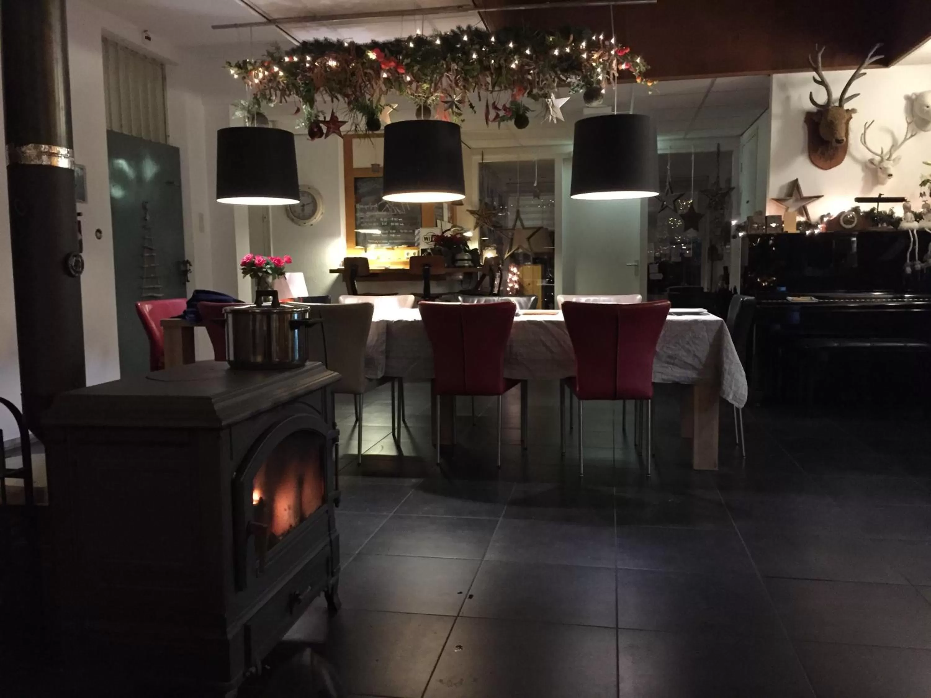 Restaurant/Places to Eat in B&B - Pension Perruque