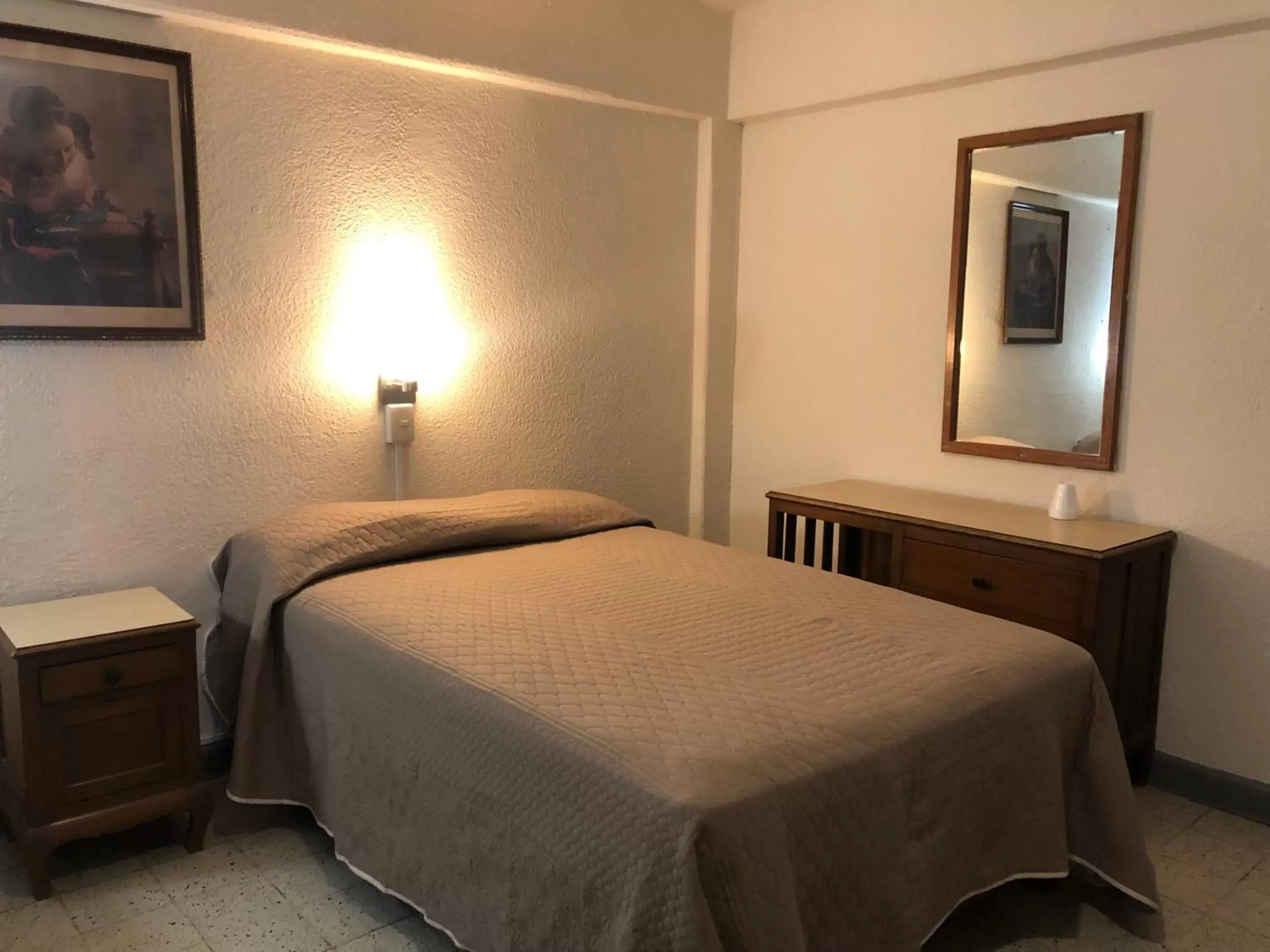 Single Room in Hotel Lorena Single Room in Hotel Lorena