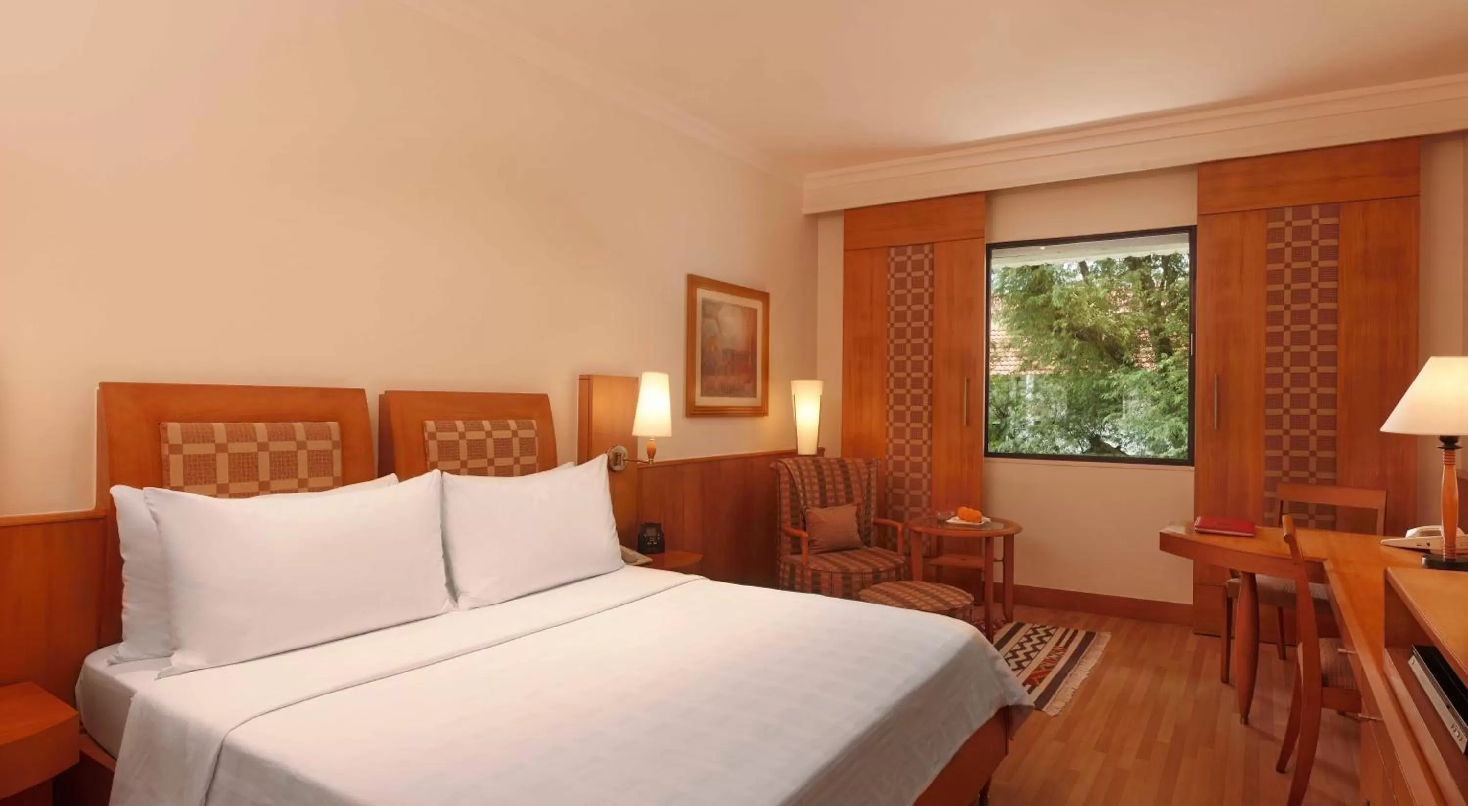 Day, Bed in Trident Chennai