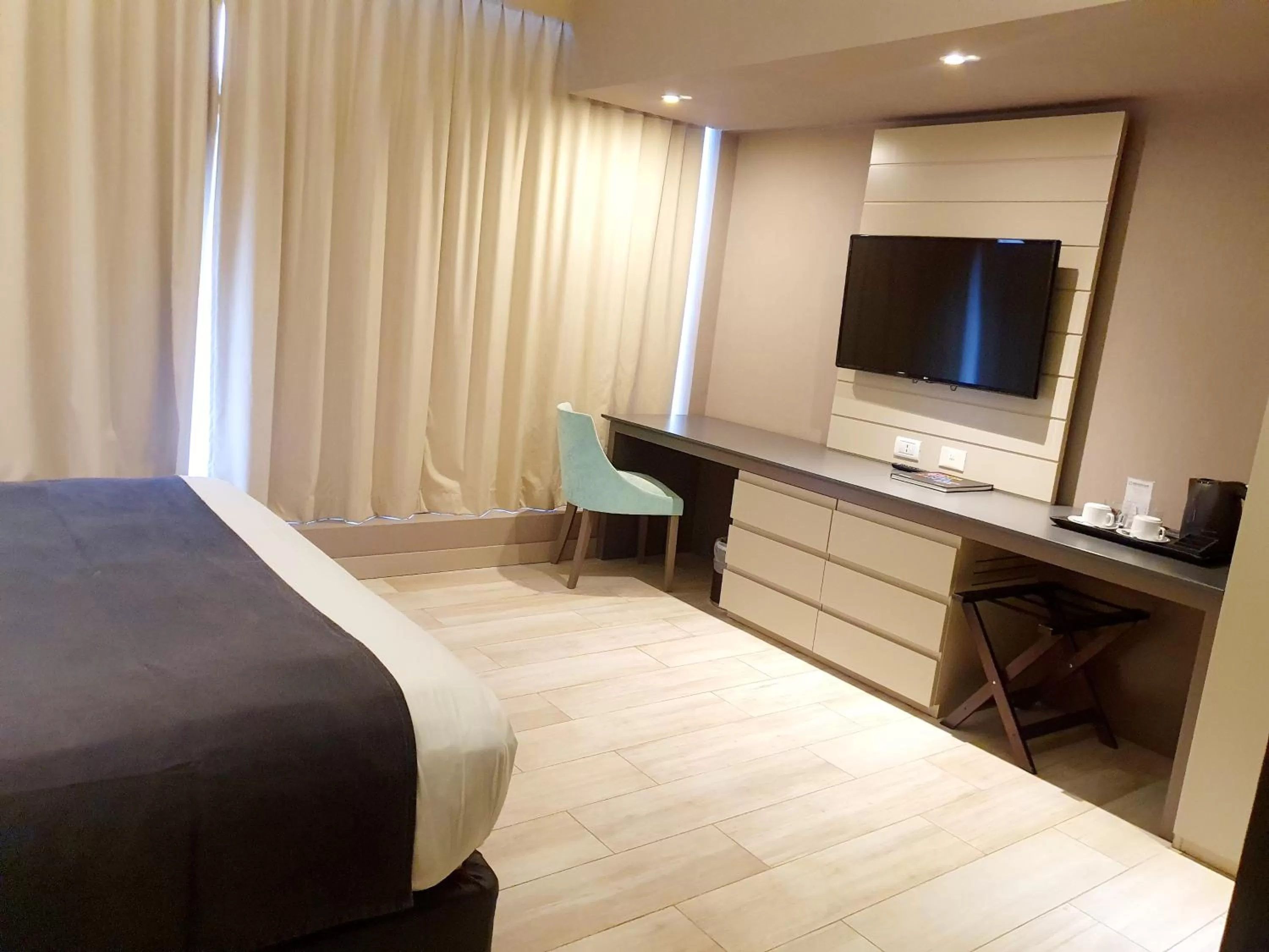 Photo of the whole room, Bed in GrandView Hotel Buenos Aires