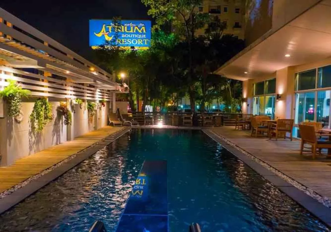 Swimming pool in Atrium Boutique Hotel