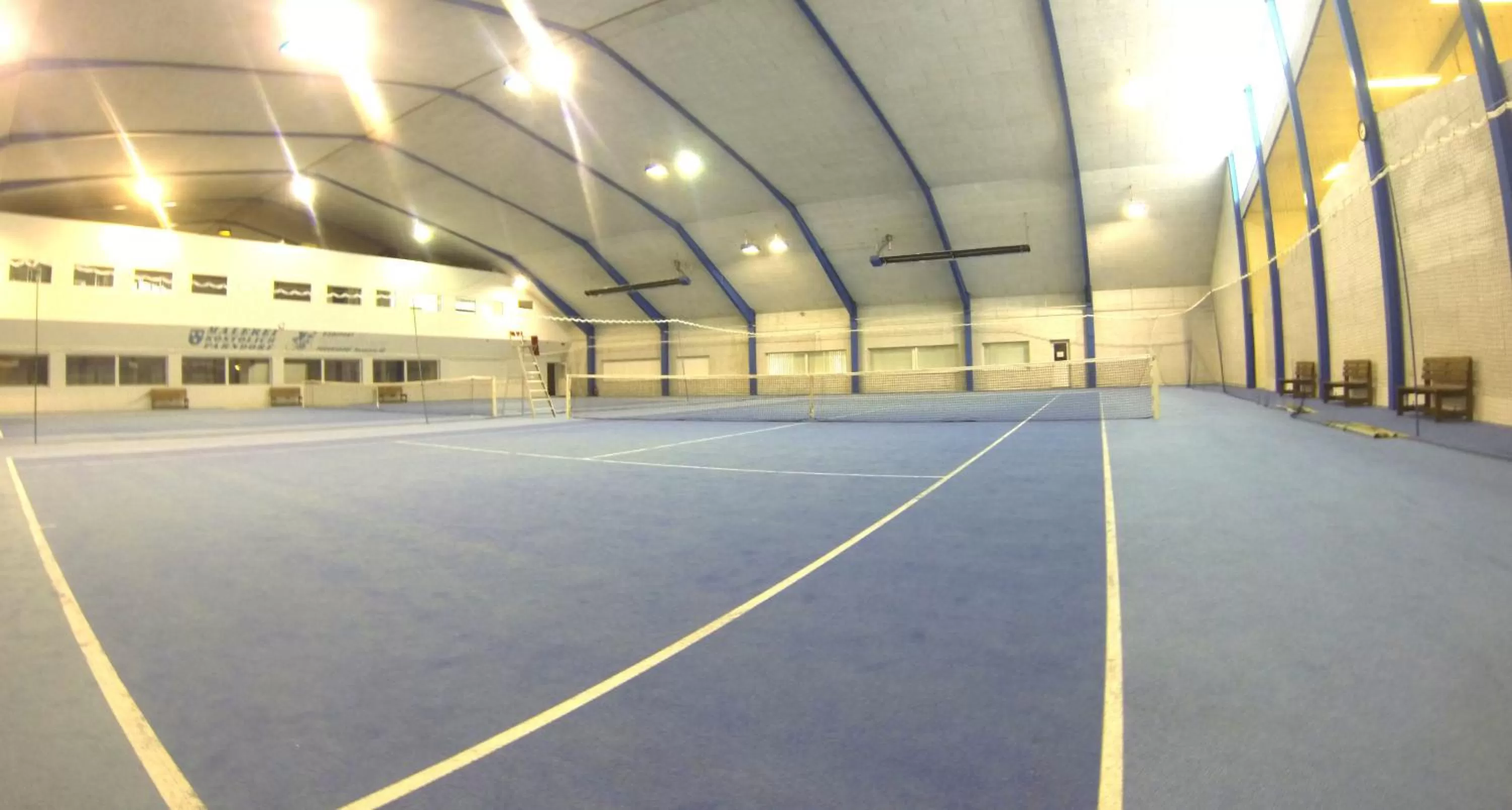 Tennis court in Sporthotel Podersdorf