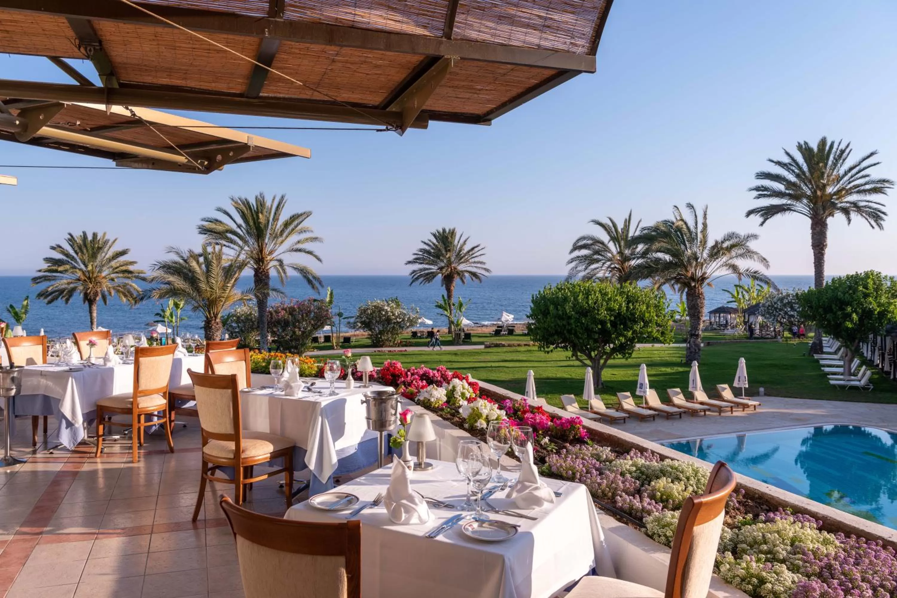 Restaurant/places to eat in Constantinou Bros Athena Royal Beach Hotel