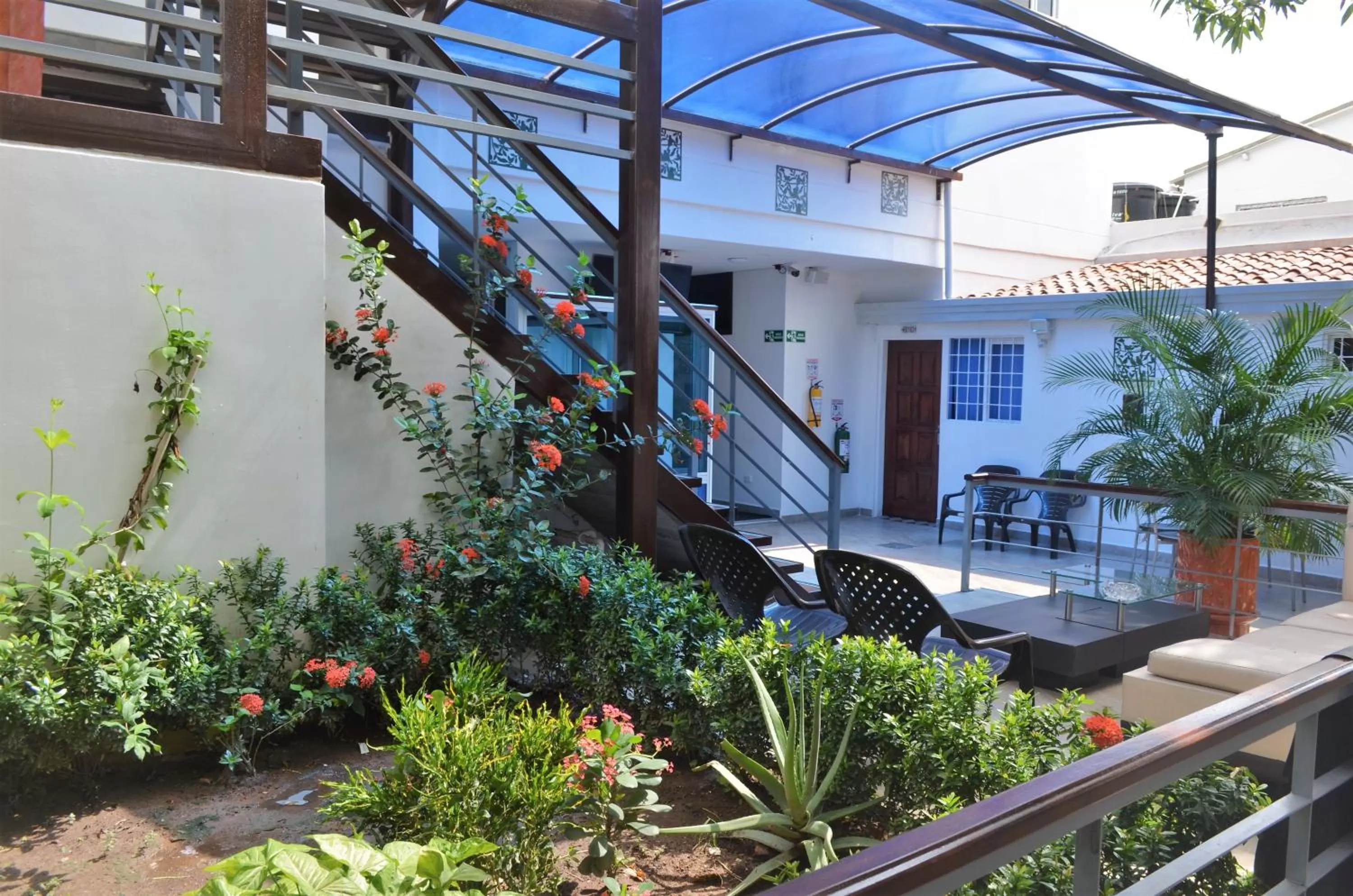 Garden in Hotel Ucla Center