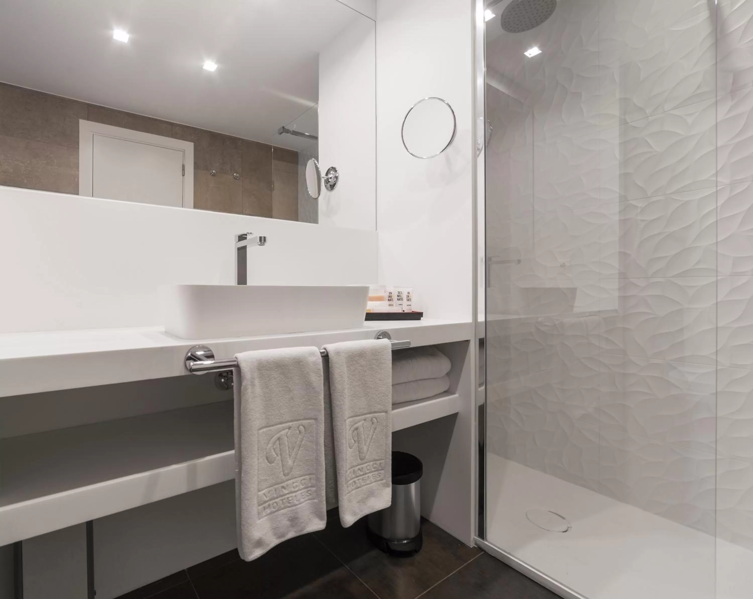 Toilet in Vincci Soma