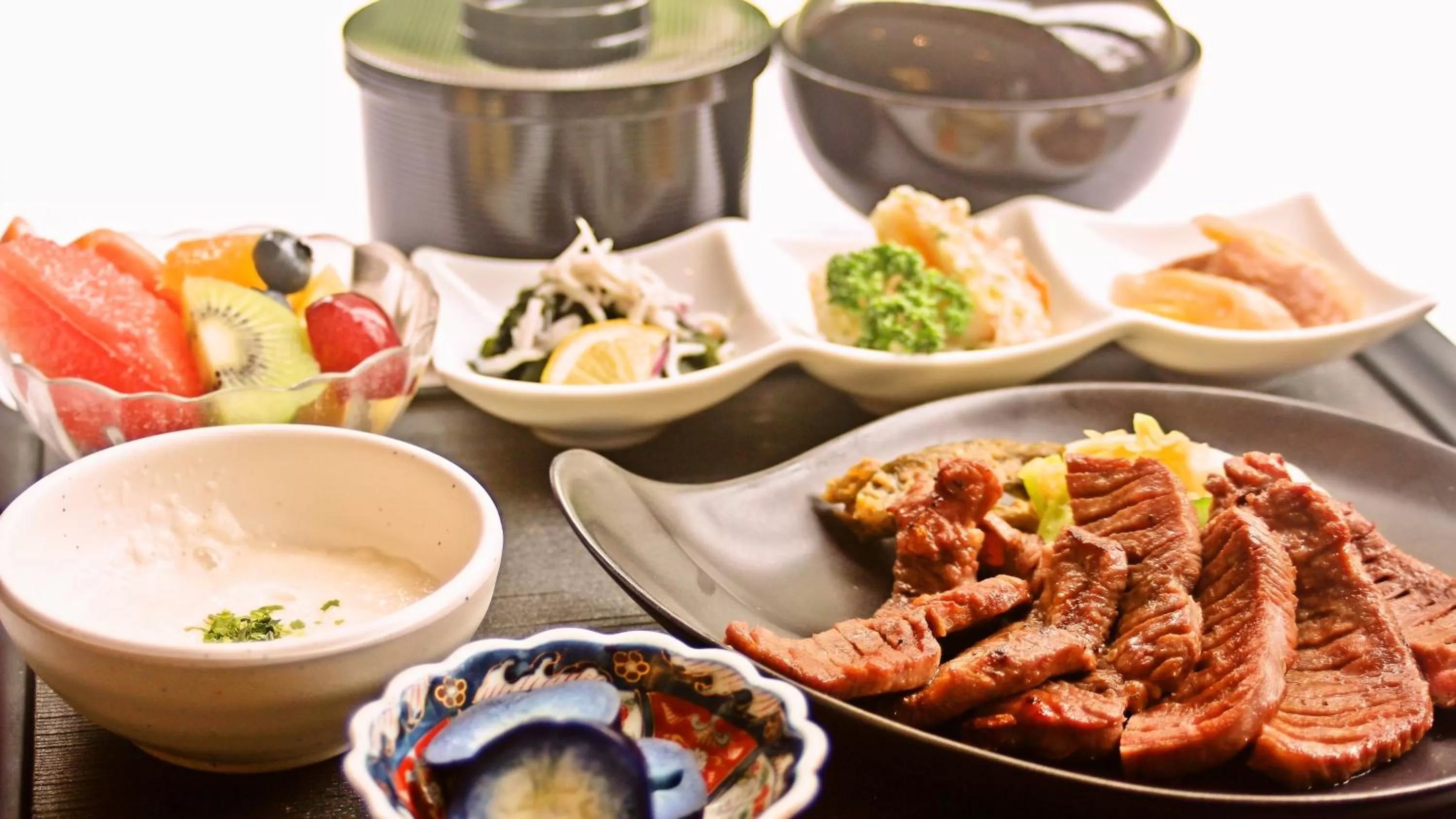 Restaurant/places to eat in ANA Holiday Inn Sendai by IHG