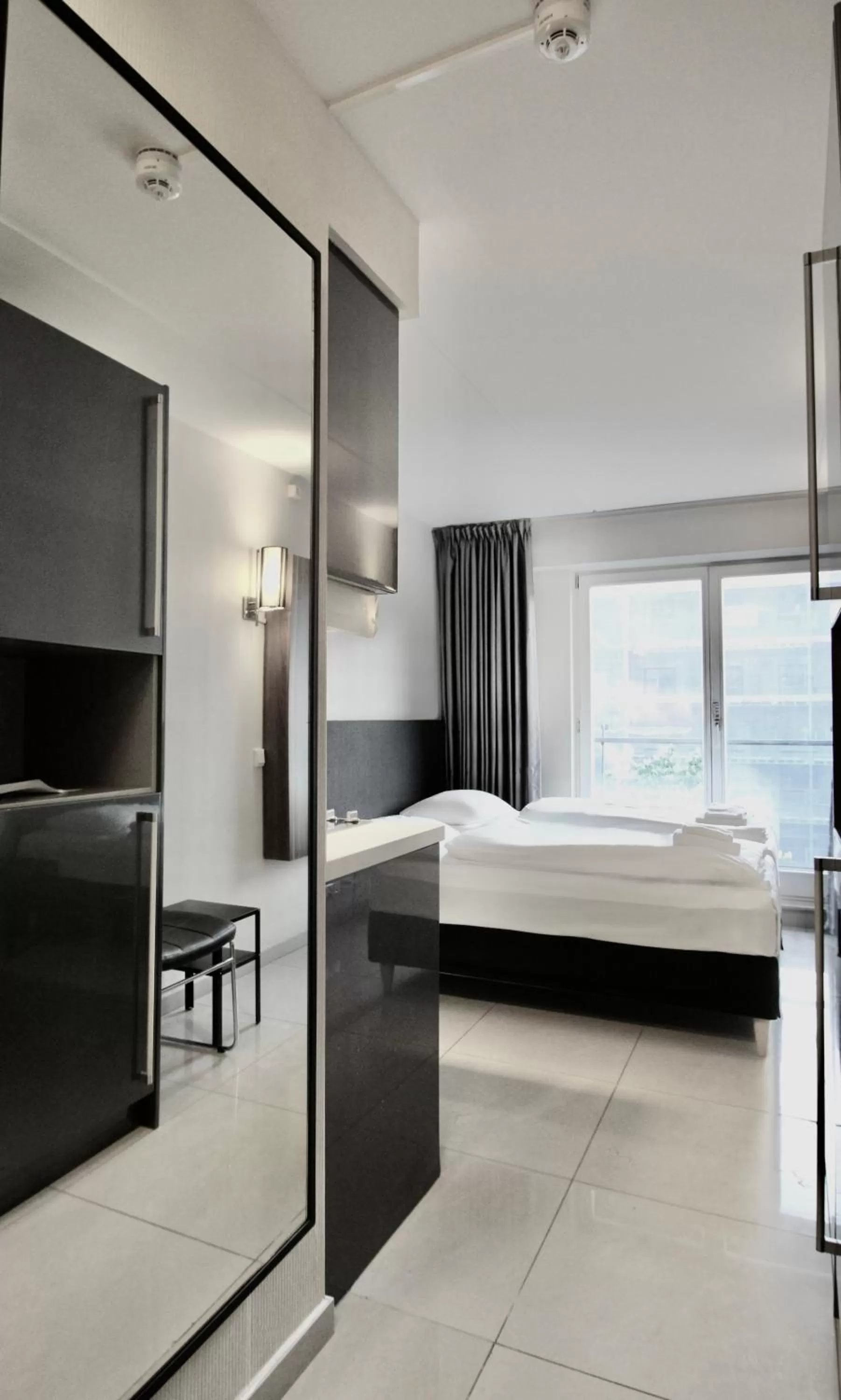 Bed in Super Stay Hotel, Oslo