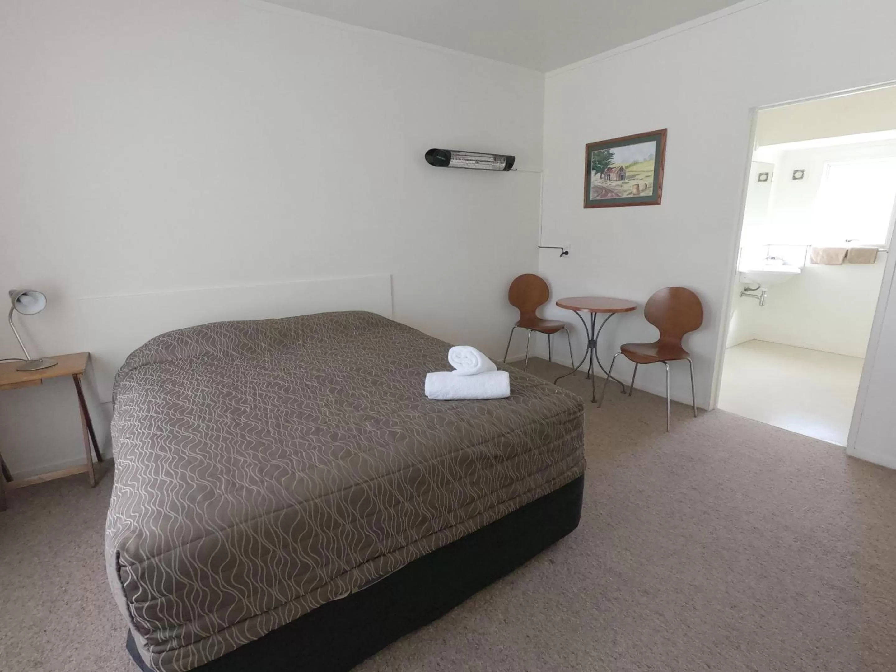 Studio in Castle Court Motel