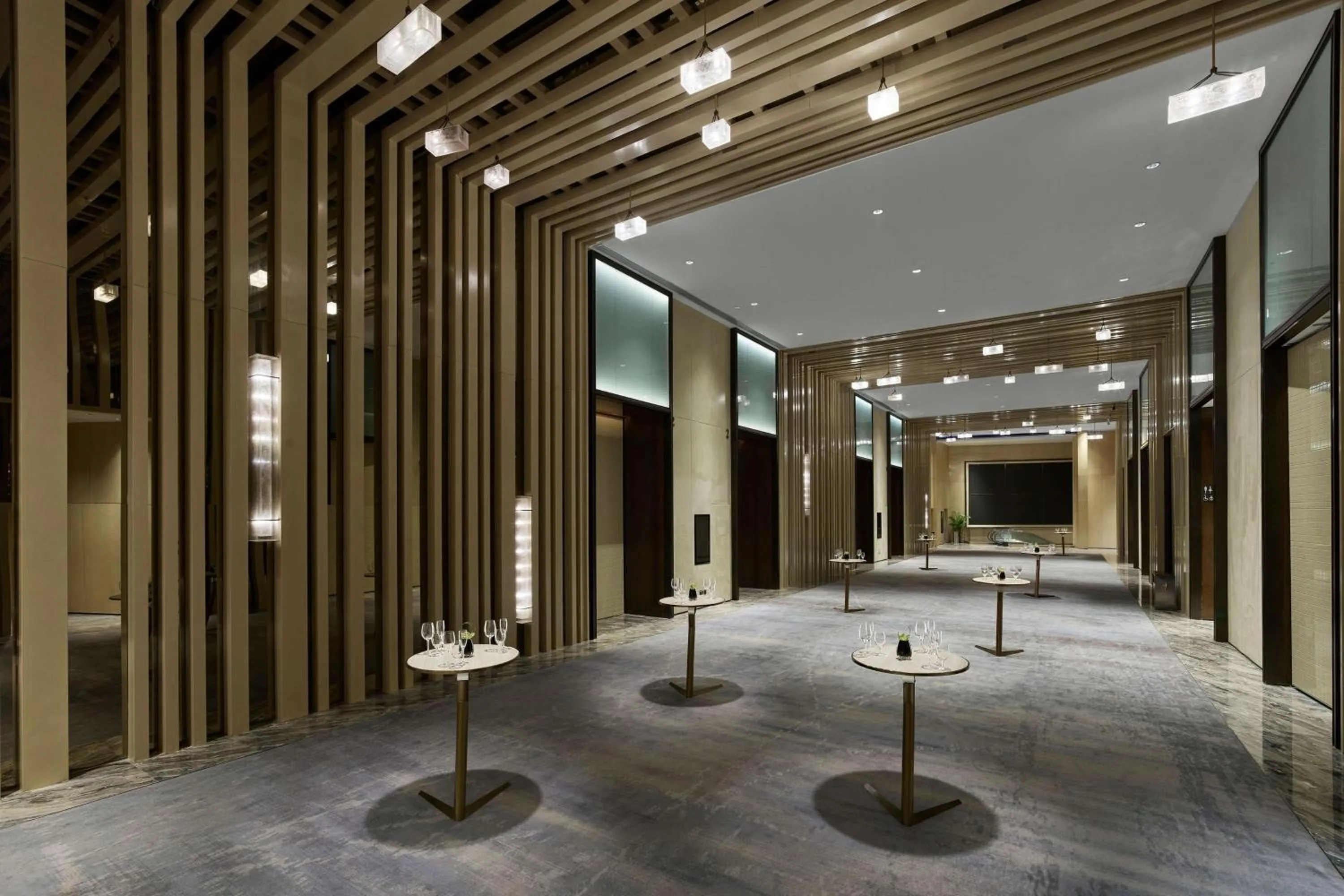 Meeting/conference room in Hilton Suzhou Yinshan Lake