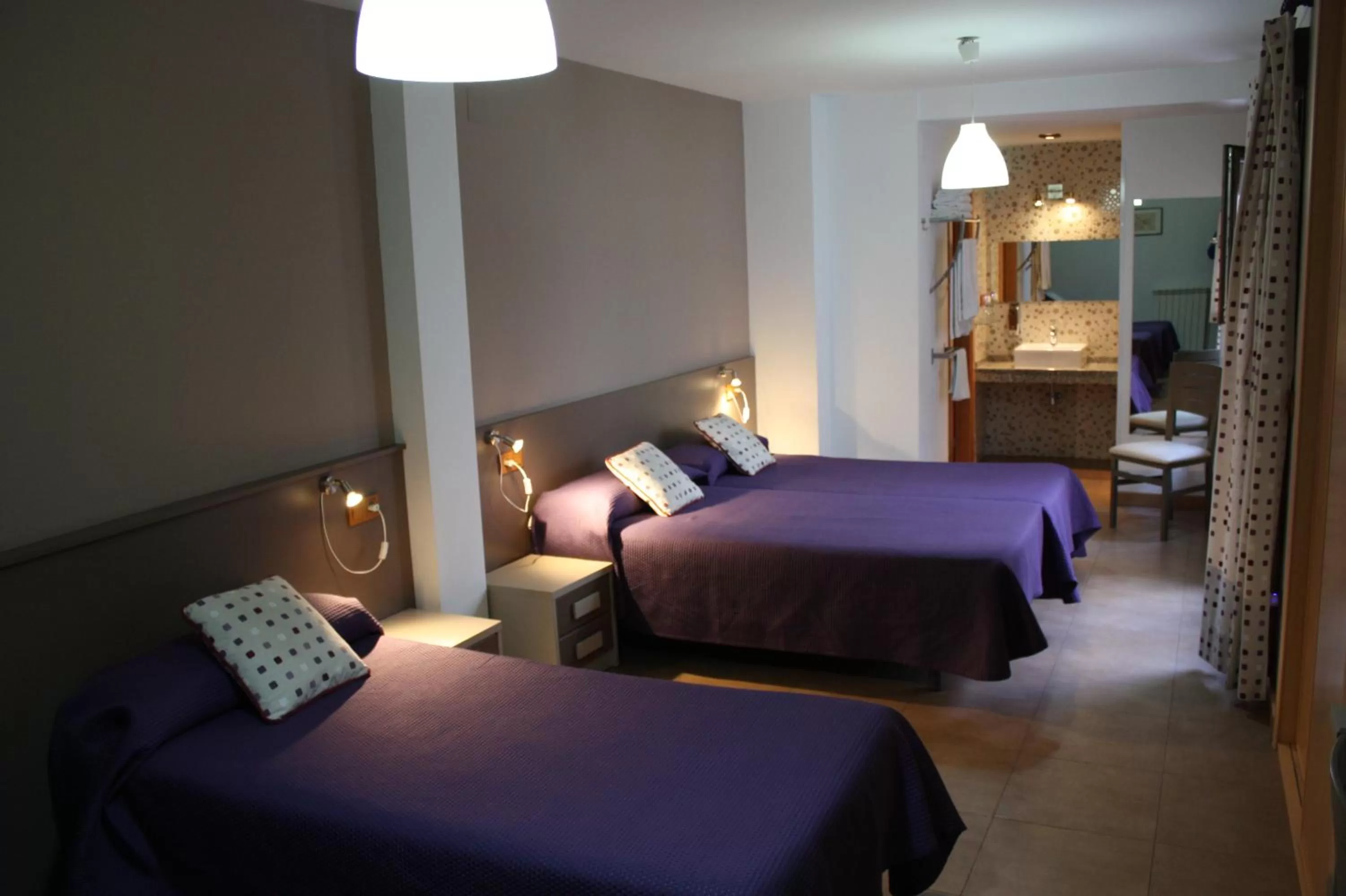 Bed in Hostal La Ribera del Júcar