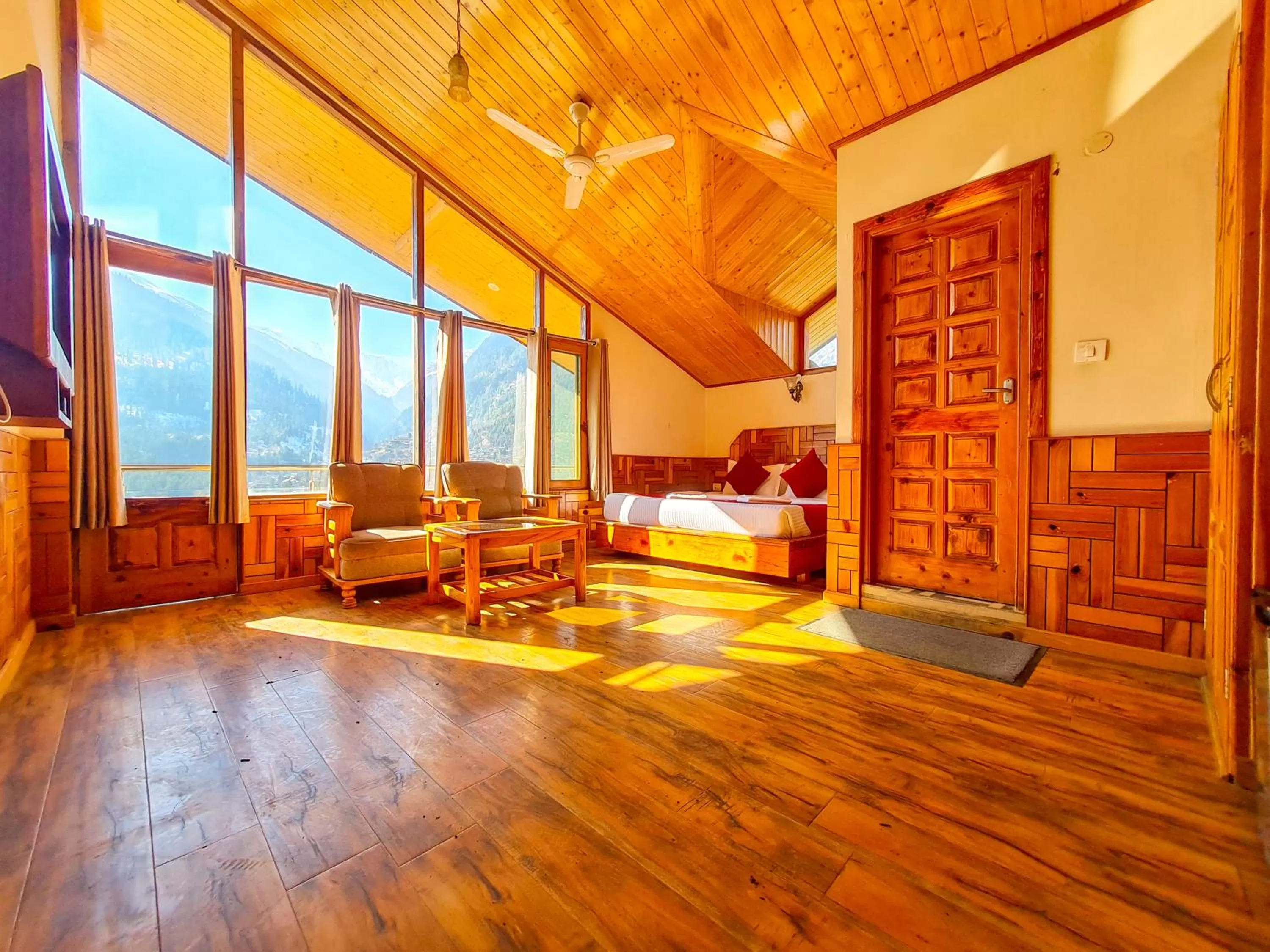 Seating area in Namaste Inn Beas Valley