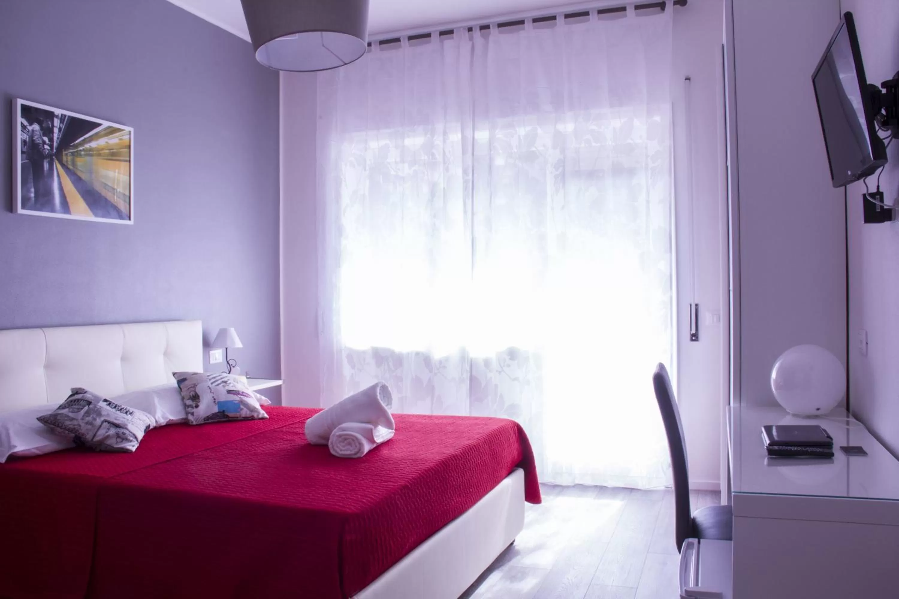 Bedroom, Bed in Domus Raffaello