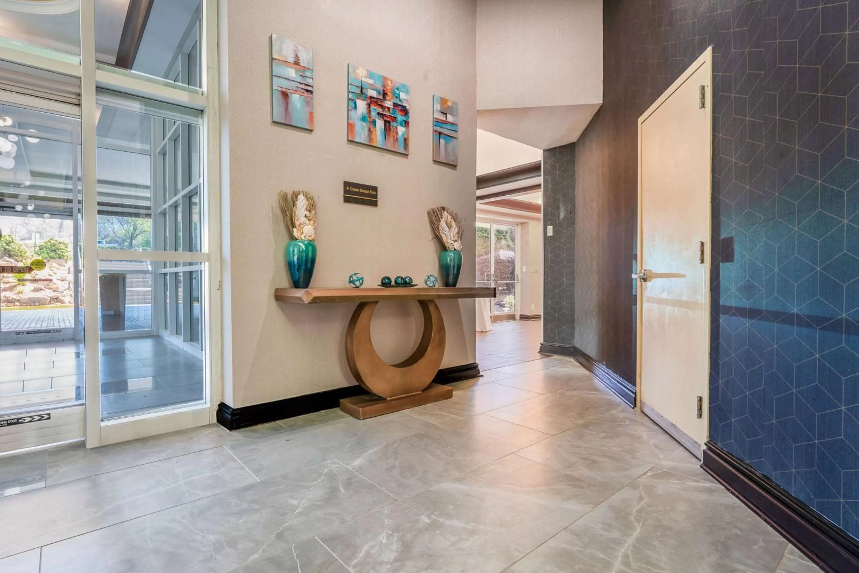 Lobby or reception in DoubleTree by Hilton South Charlotte Tyvola