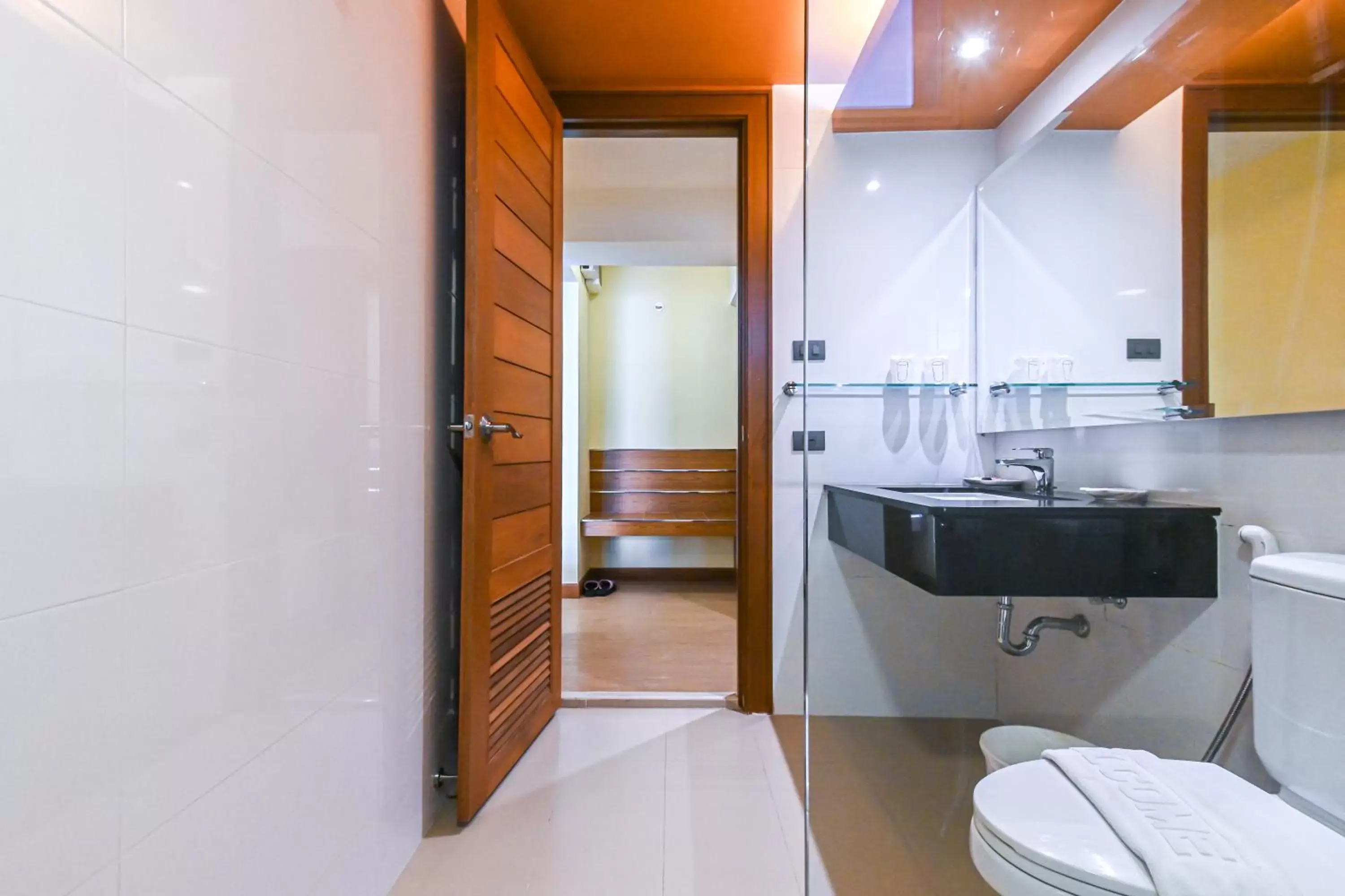 Double or Twin Room with Swimming Pool Access in Golden Sea Hua Hin - SHA Extra Plus Double or Twin Room with Swimming Pool Access in Golden Sea Hua Hin - SHA Extra Plus