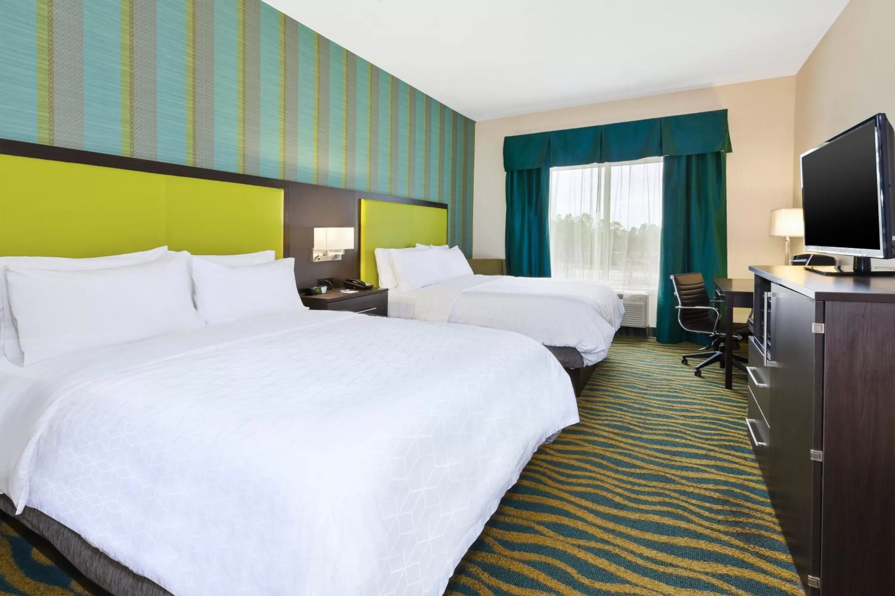 Photo of the whole room, Bed in Holiday Inn Express & Suites Southport - Oak Island Area by IHG