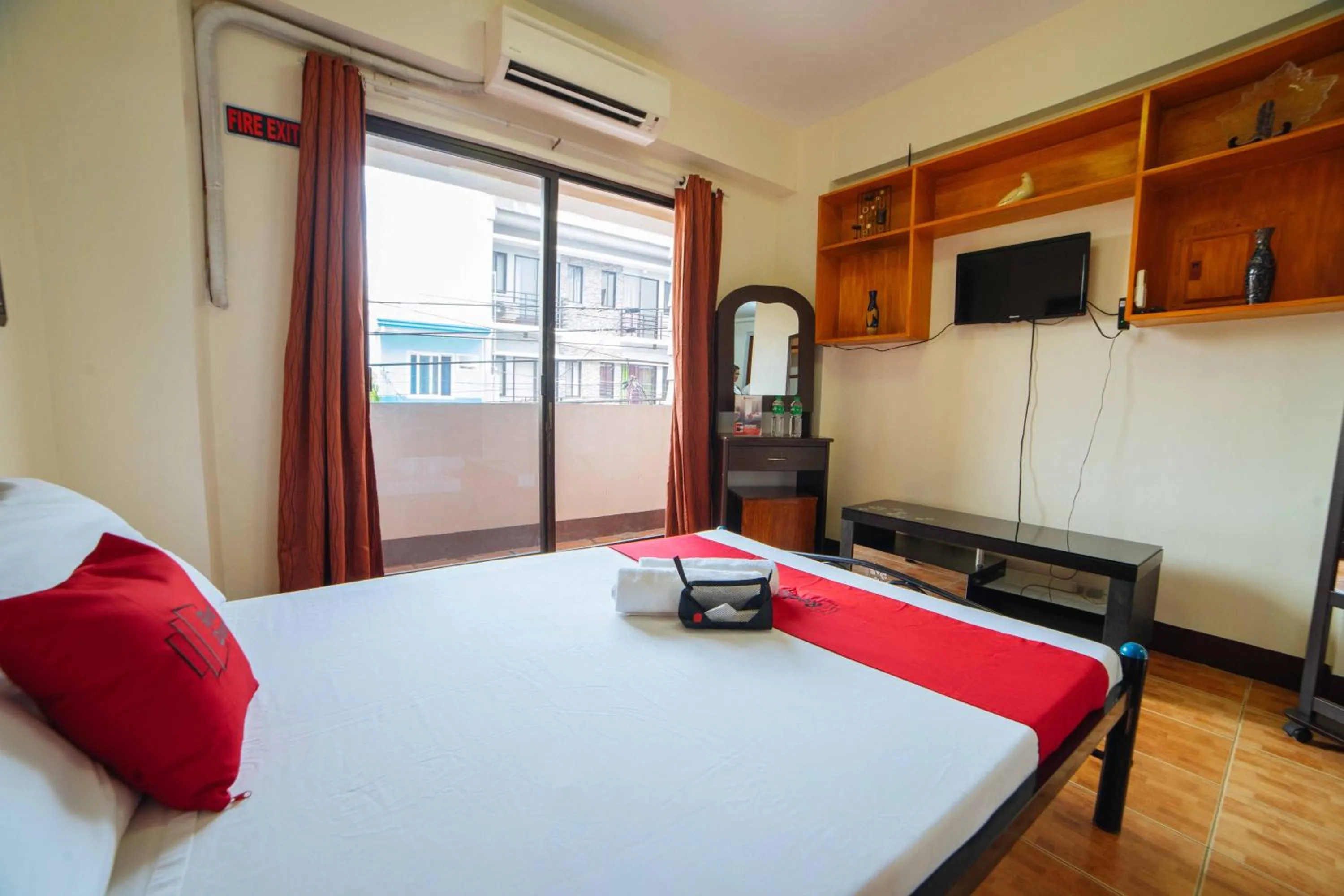 Bedroom, Bed in L Mansion 2 Palanan Makati City